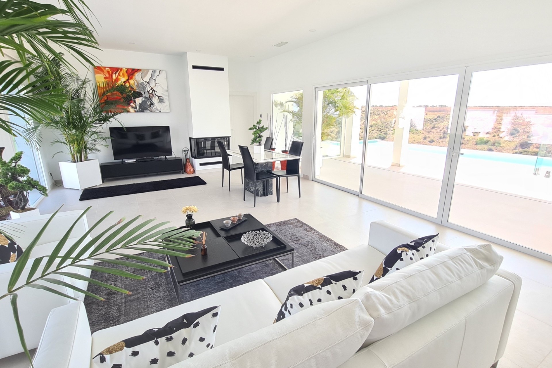 Resale - Detached Villa -
La Marina