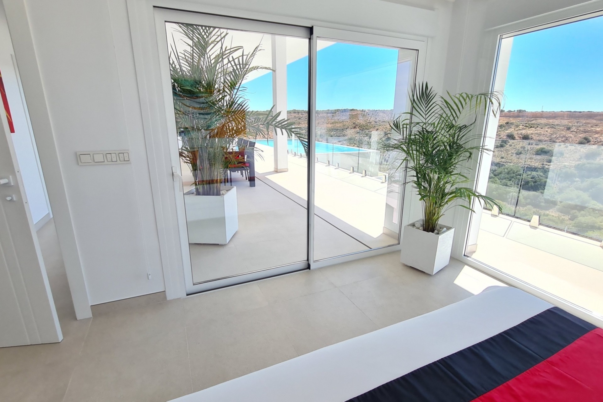 Resale - Detached Villa -
La Marina