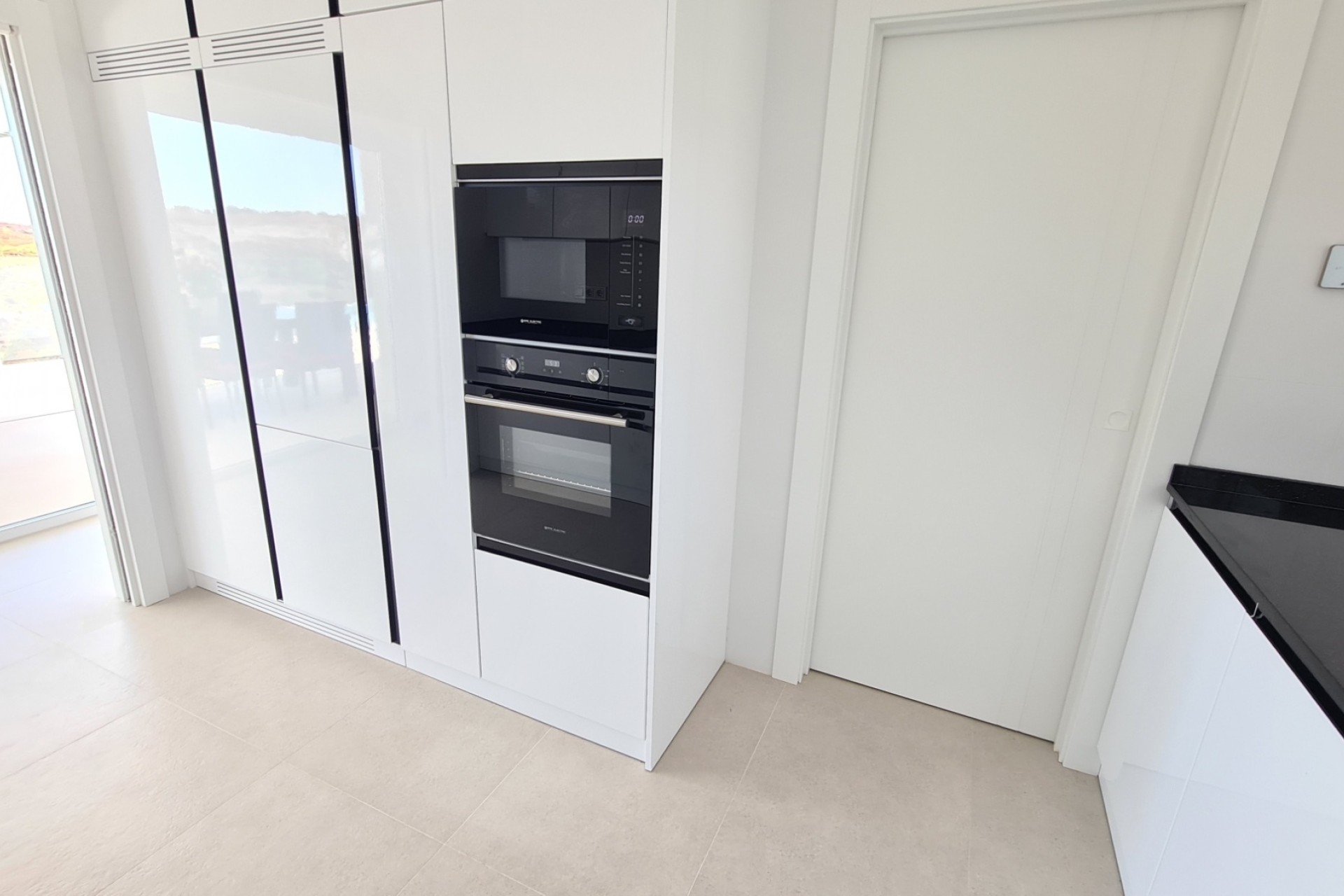 Resale - Detached Villa -
La Marina