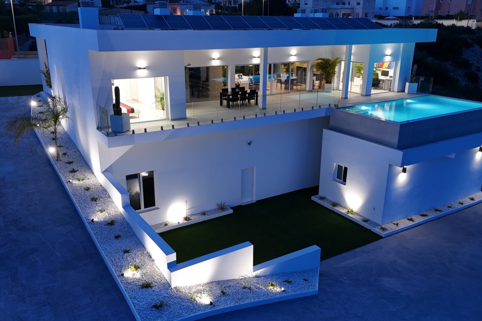 Resale - Detached Villa -
La Marina