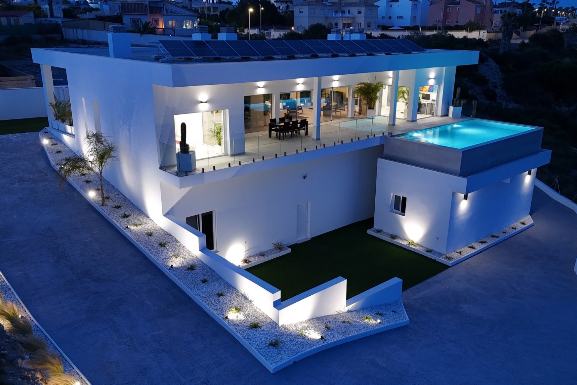 Resale - Detached Villa -
La Marina