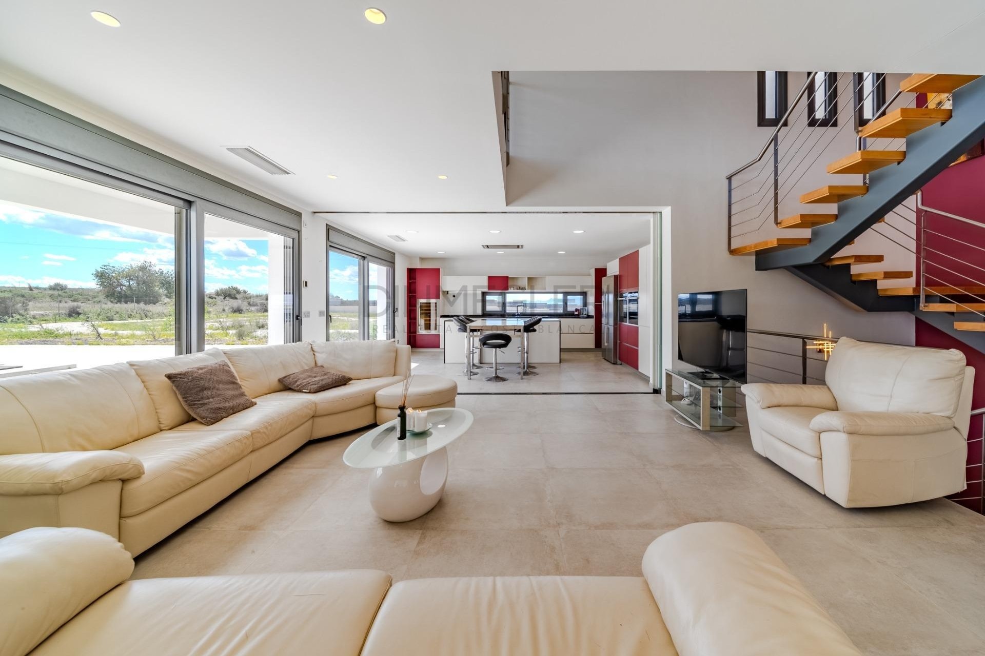 Resale - Detached Villa -
La Marina