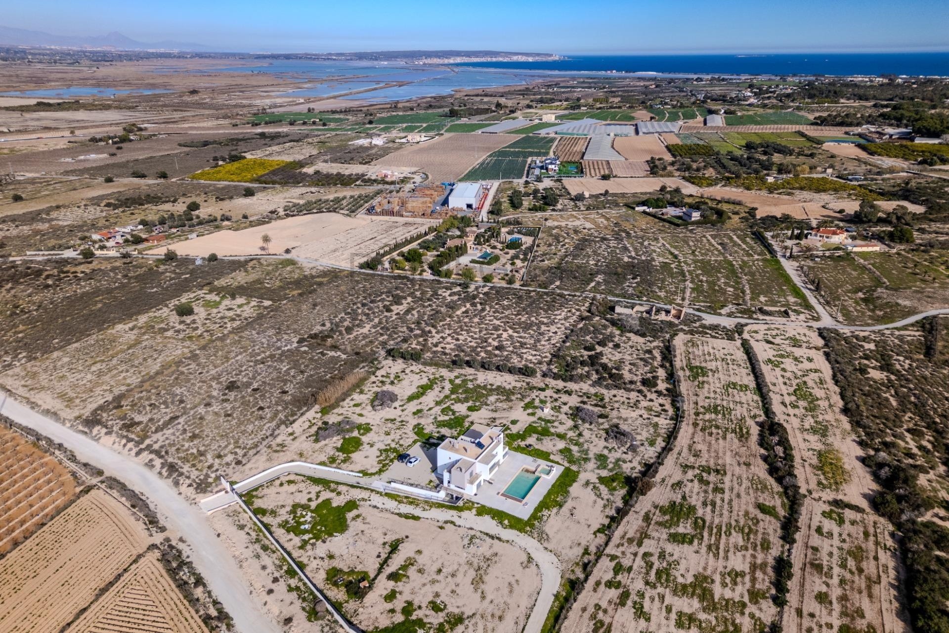 Resale - Detached Villa -
La Marina