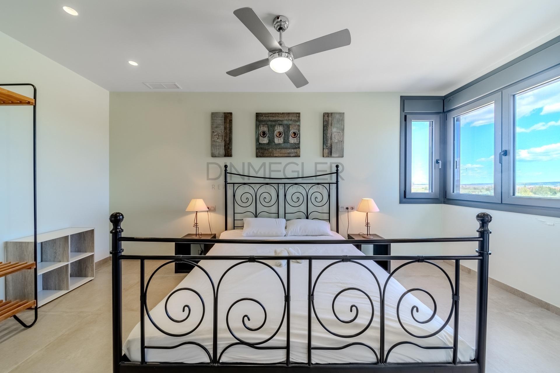 Resale - Detached Villa -
La Marina