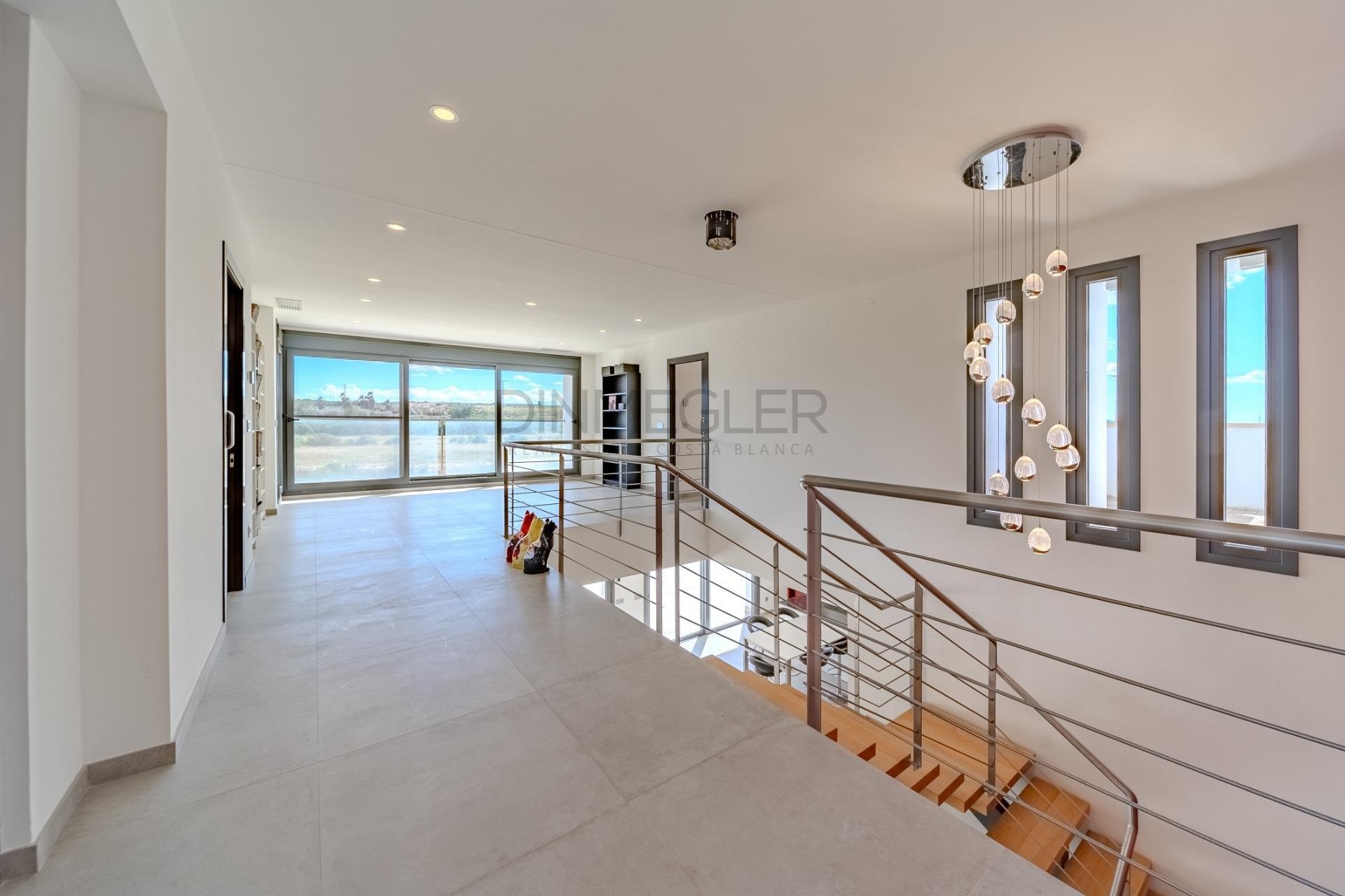 Resale - Detached Villa -
La Marina