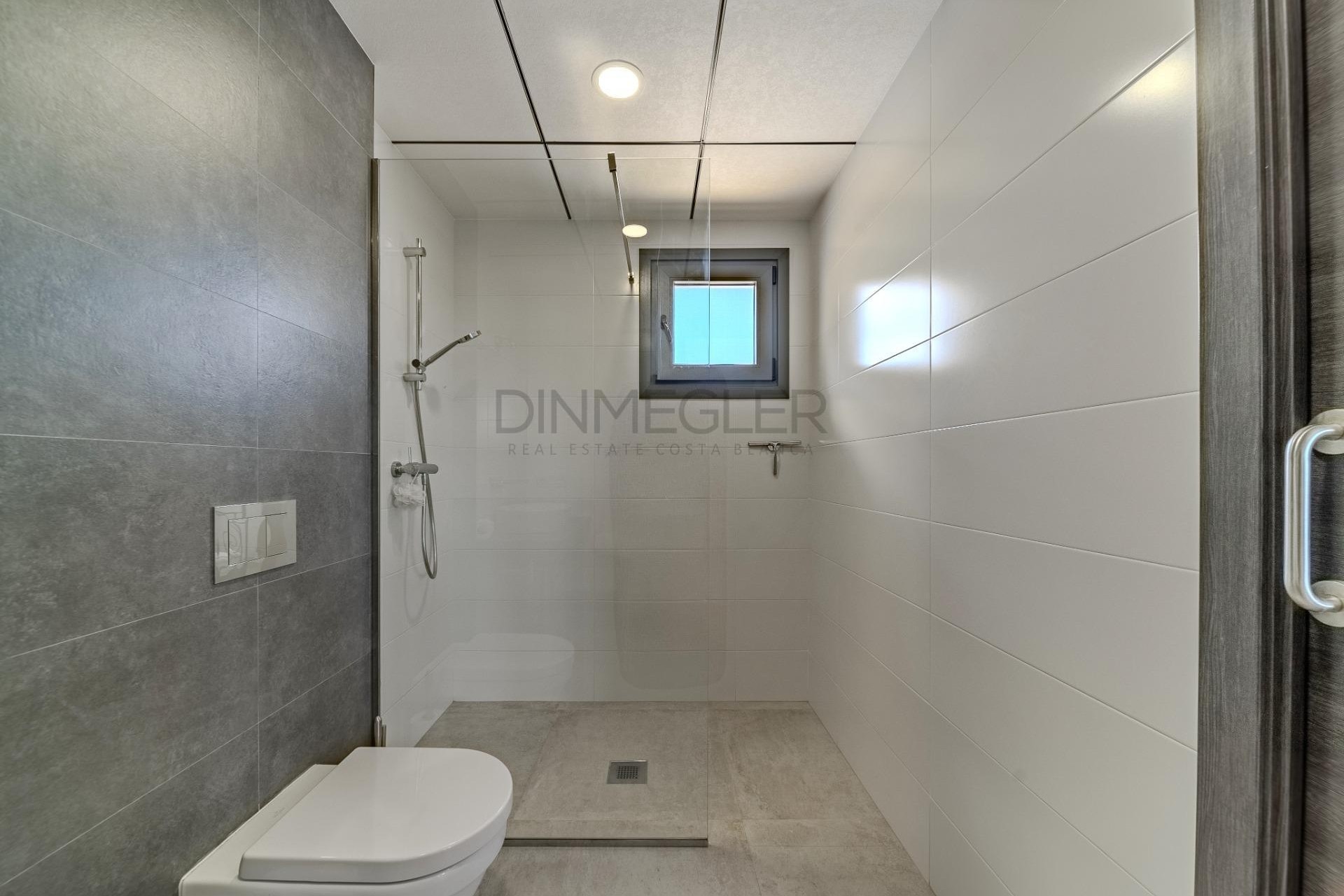 Resale - Detached Villa -
La Marina