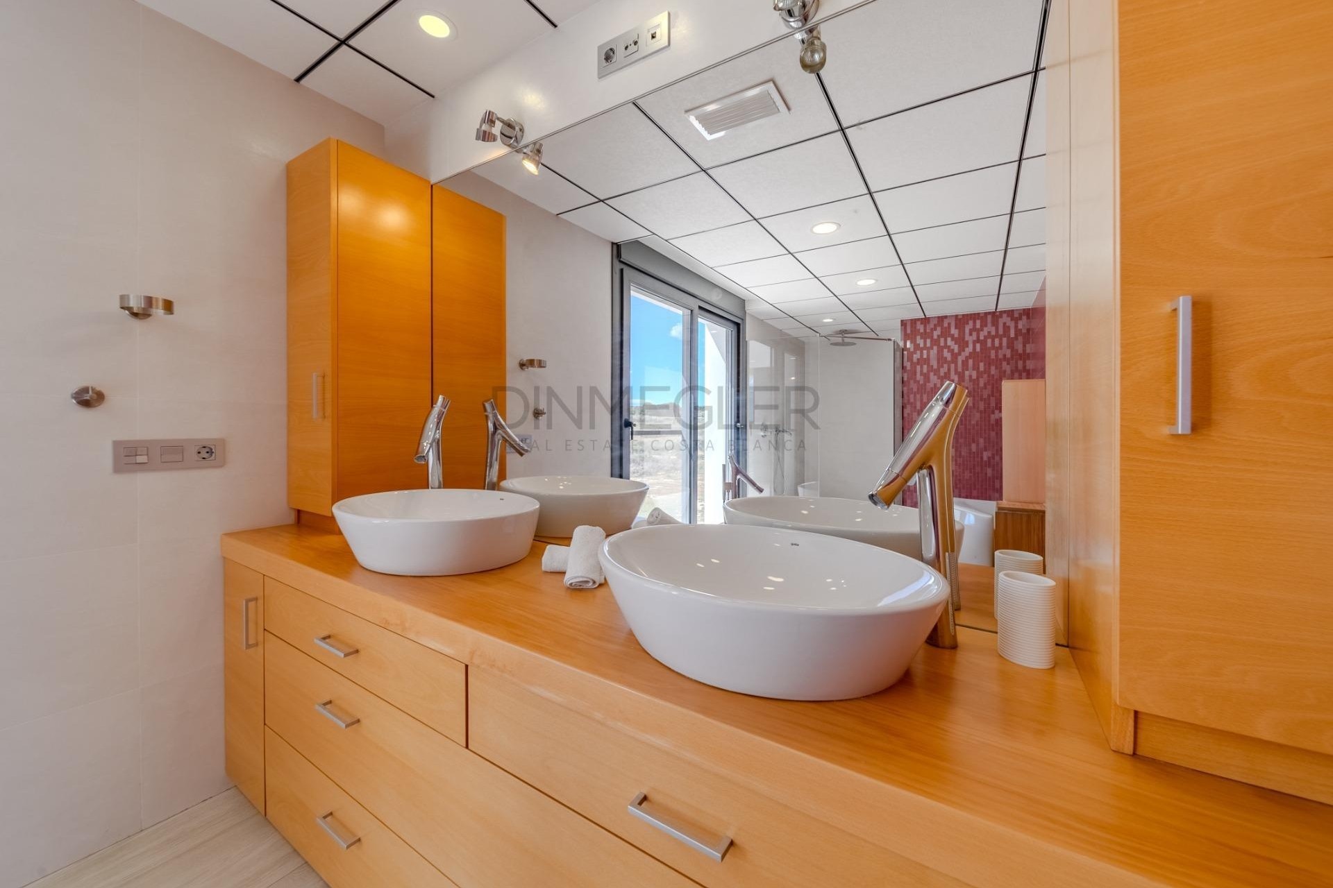 Resale - Detached Villa -
La Marina