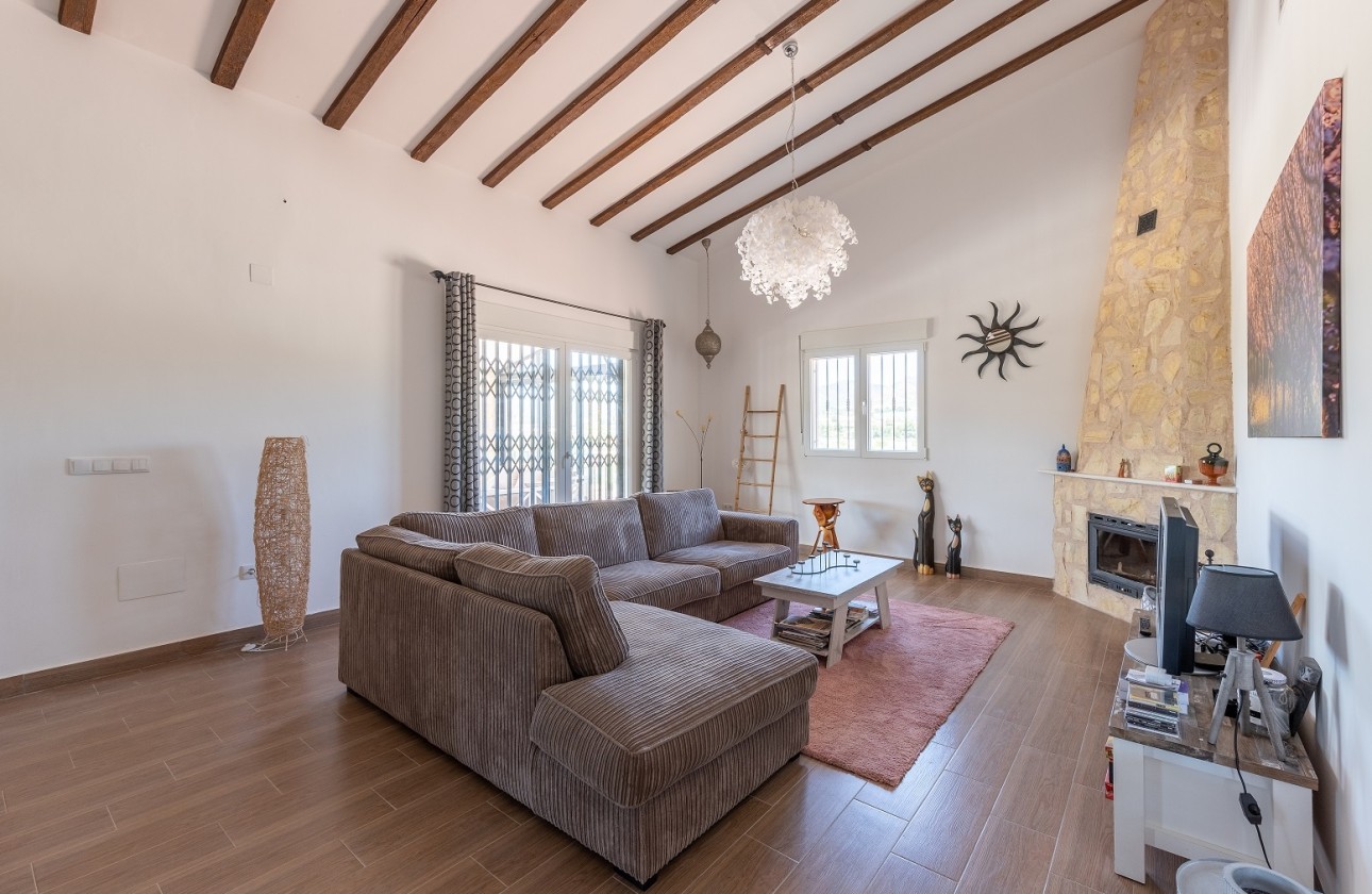 Resale - Detached Villa -
La Romana