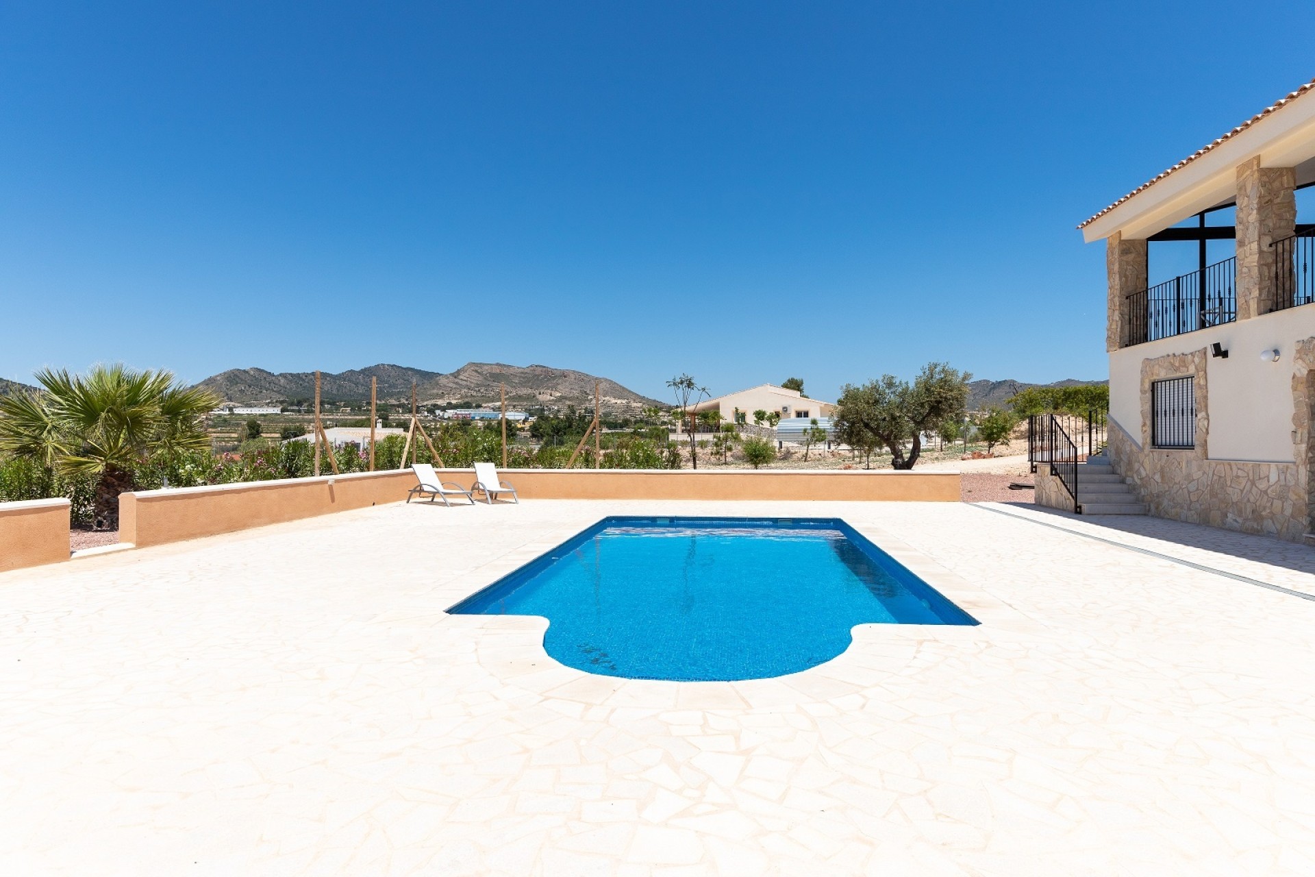 Resale - Detached Villa -
La Romana