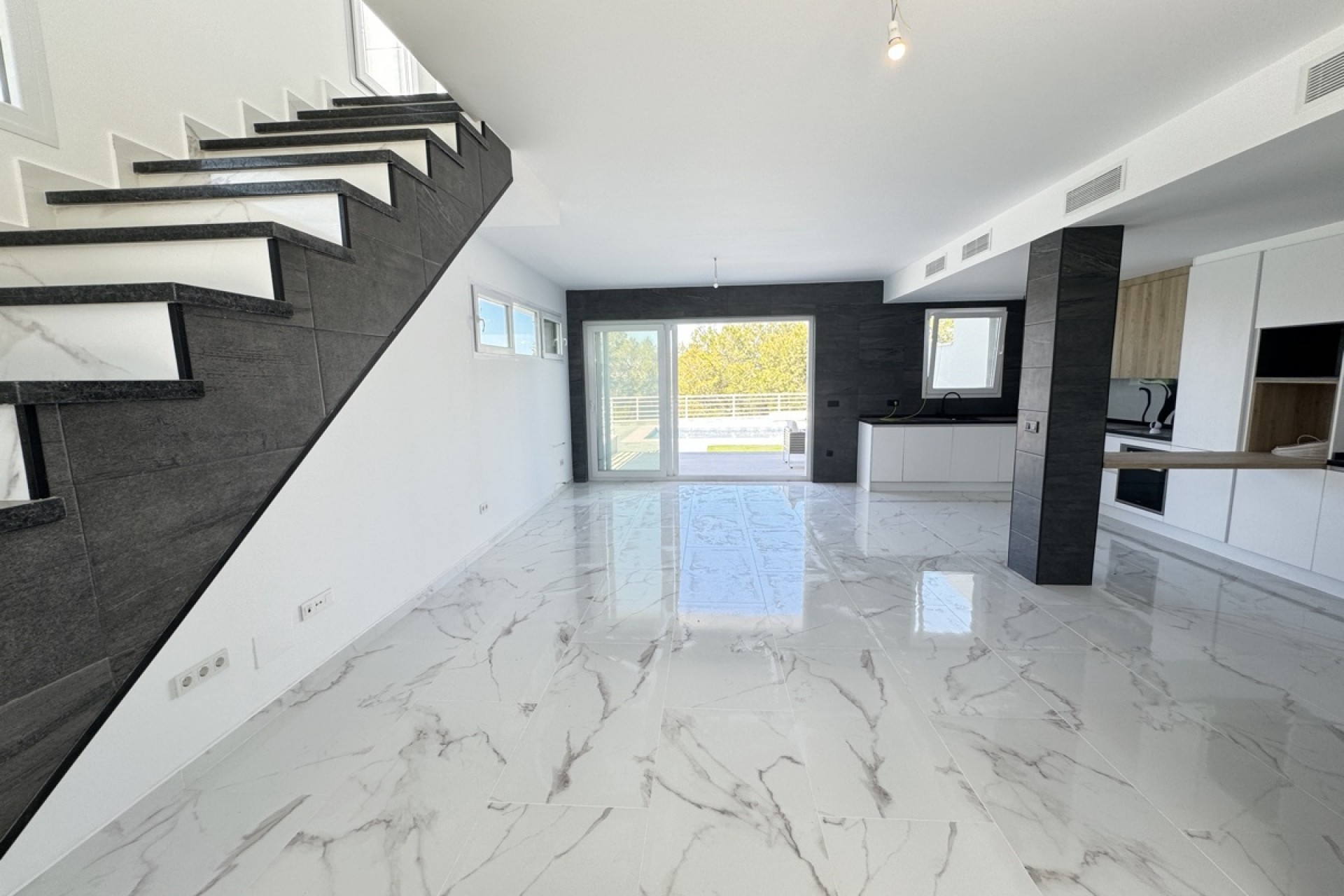 Resale - Detached Villa -
Los Balcones - Los Altos del Edén - Los Balcones