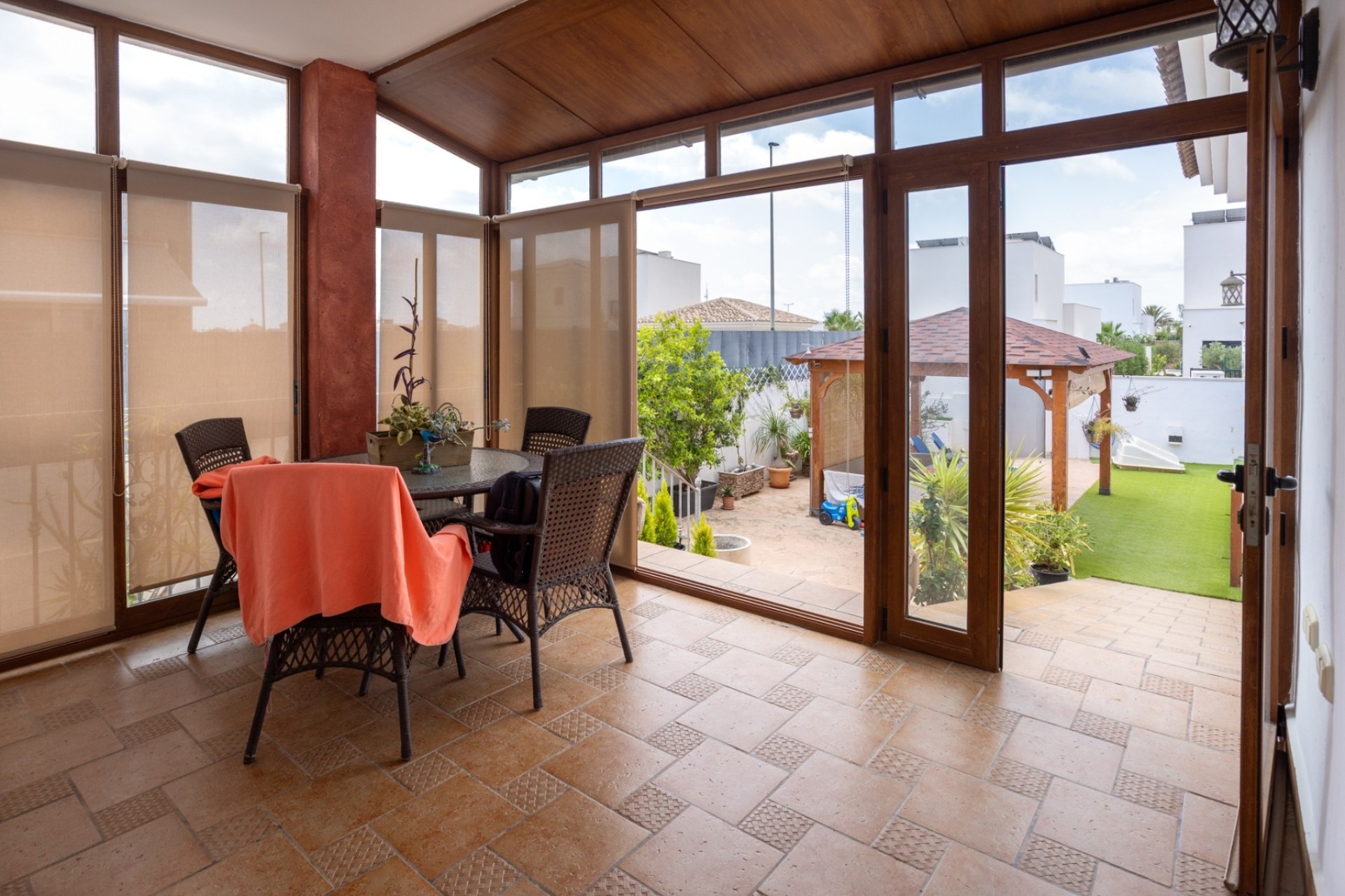 Resale - Detached Villa -
Los Montesinos - La Herrada