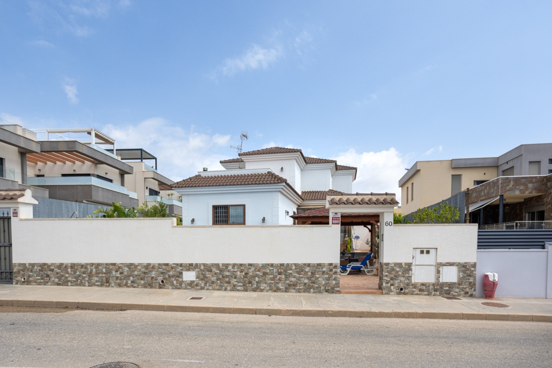 Resale - Detached Villa -
Los Montesinos - La Herrada