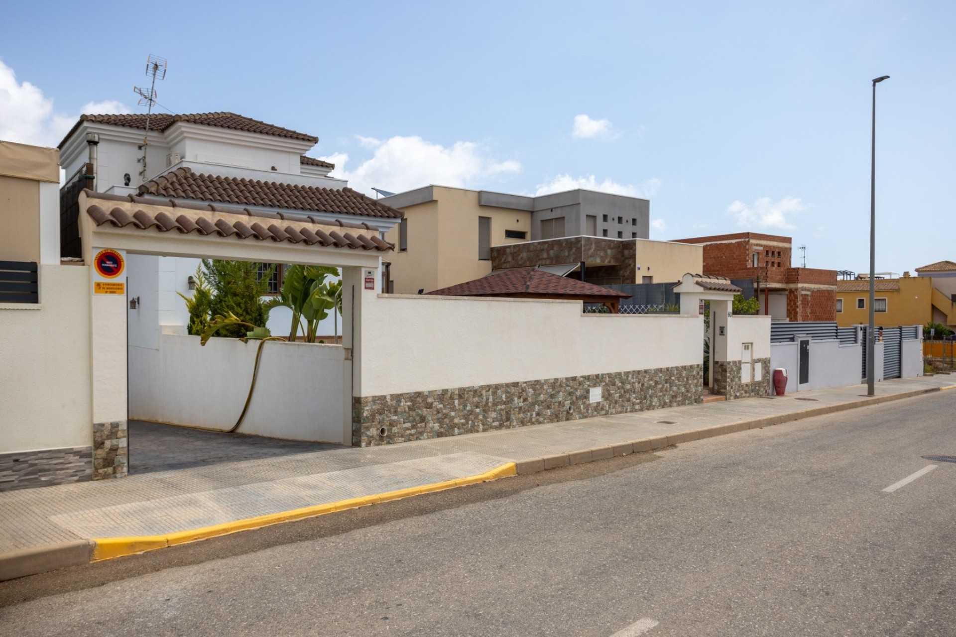 Resale - Detached Villa -
Los Montesinos - La Herrada