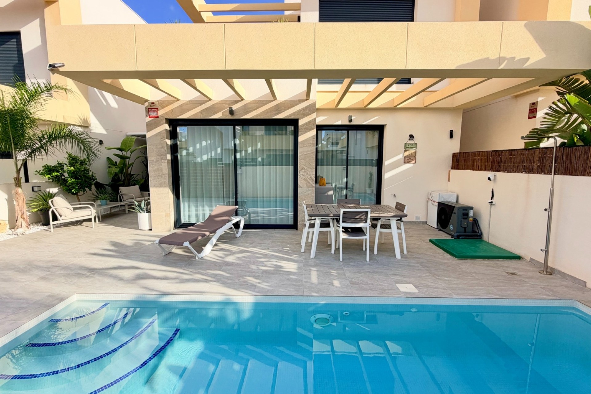 Resale - Detached Villa -
Los Montesinos - La Herrada