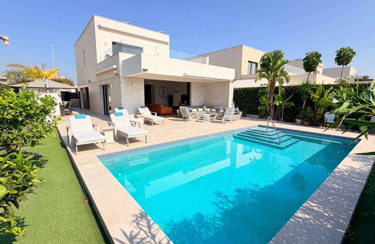 Resale - Detached Villa -
Los Montesinos - Los Montesinos - Urb. La Herrada