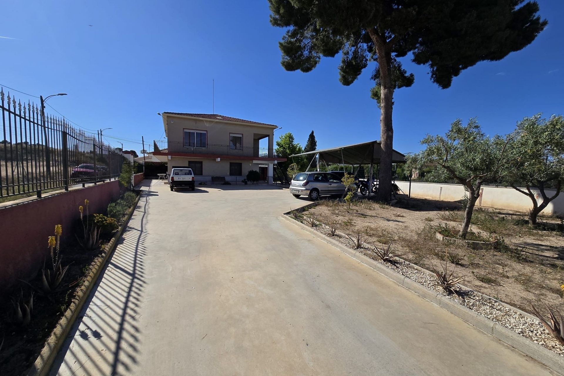 Resale - Detached Villa -
Monóvar