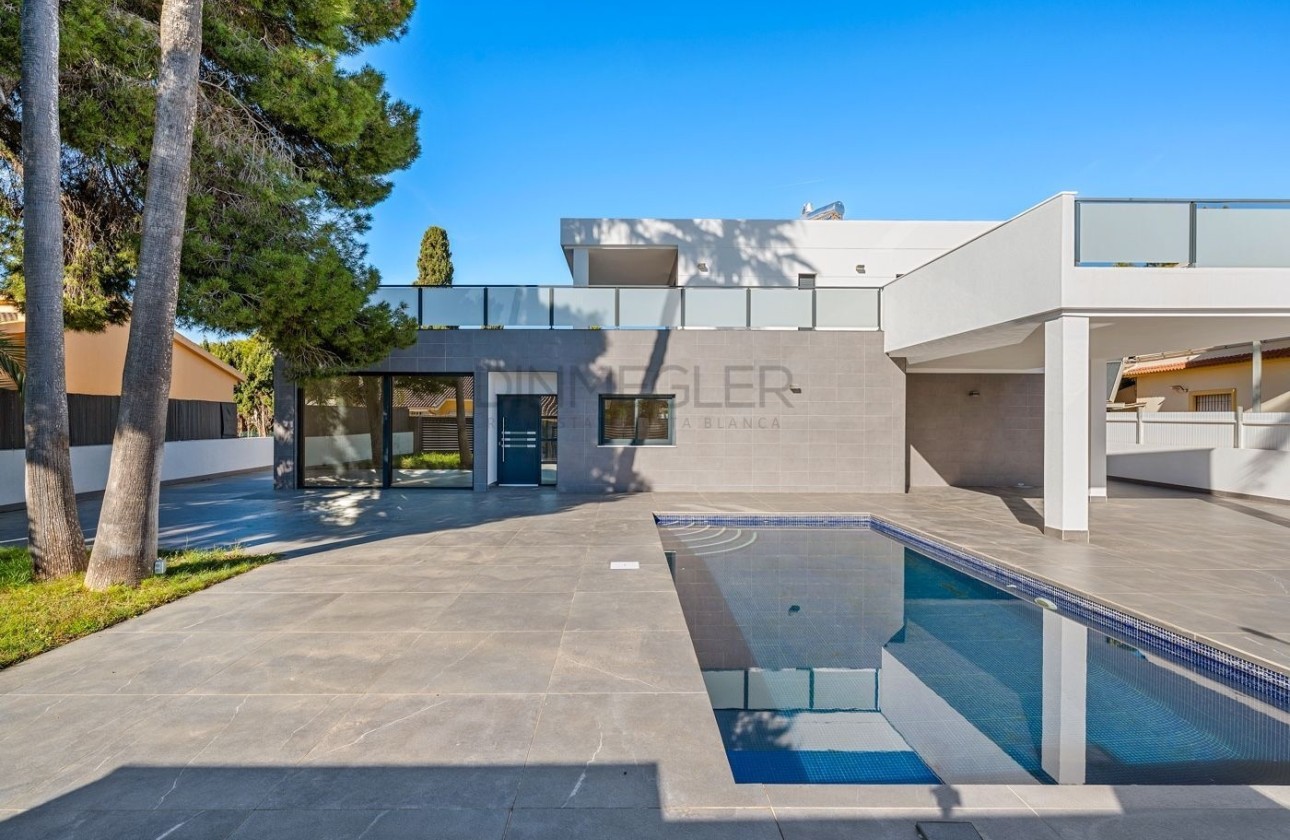 Resale - Detached Villa -
Orihuela Costa - Campoamor