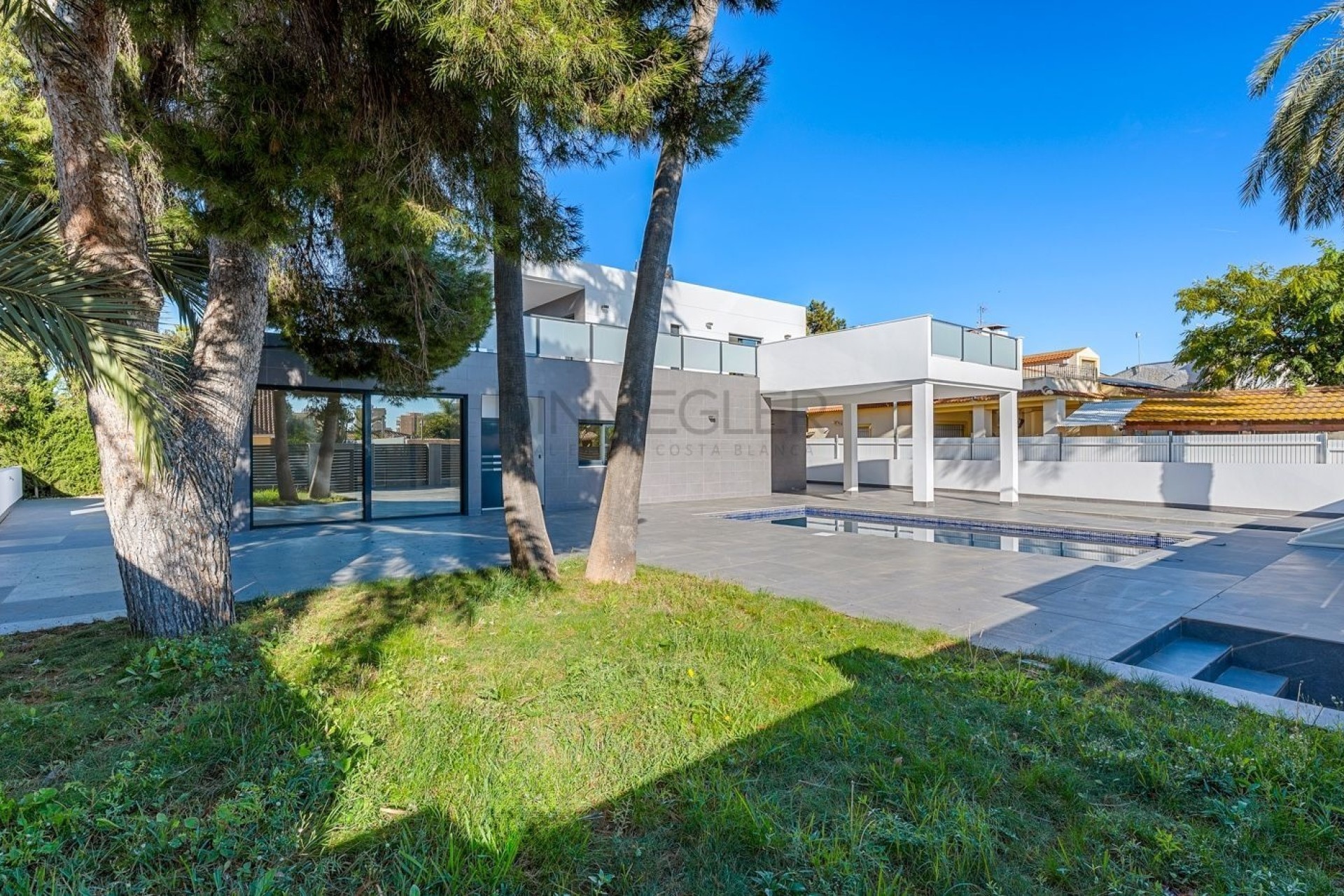 Resale - Detached Villa -
Orihuela Costa - Campoamor