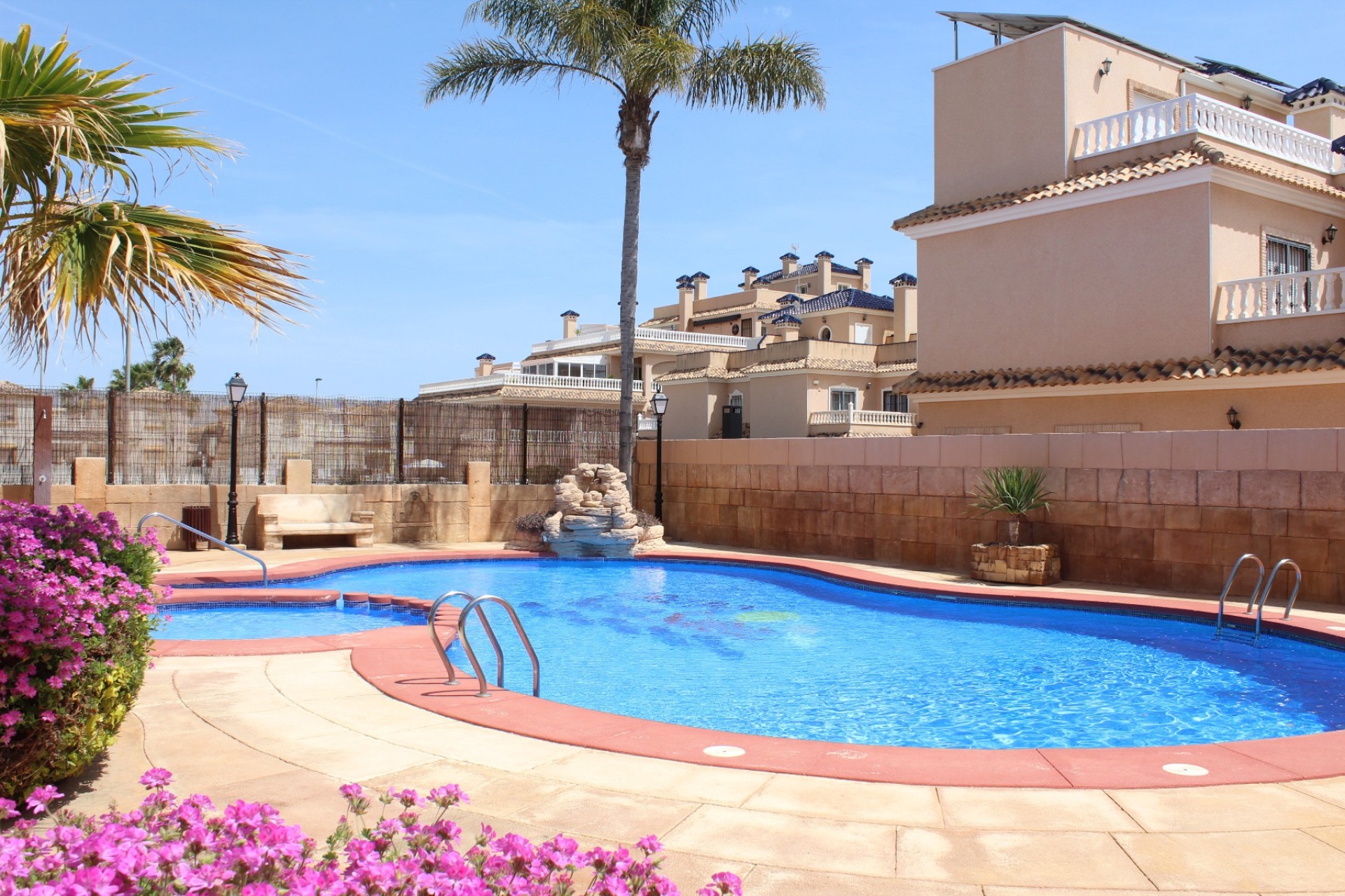 Resale - Detached Villa -
Orihuela Costa - Costa Blanca