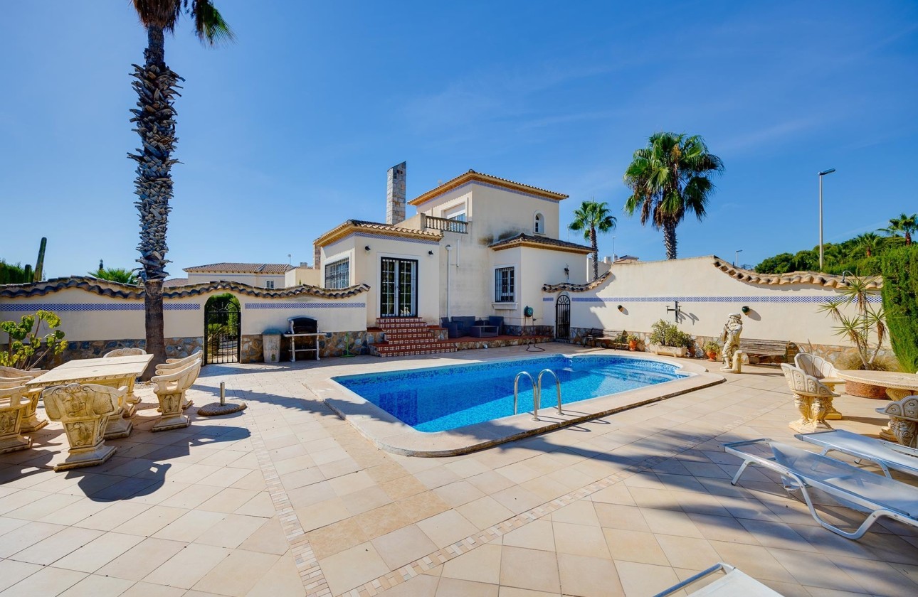 Resale - Detached Villa -
Orihuela Costa - Costa Blanca
