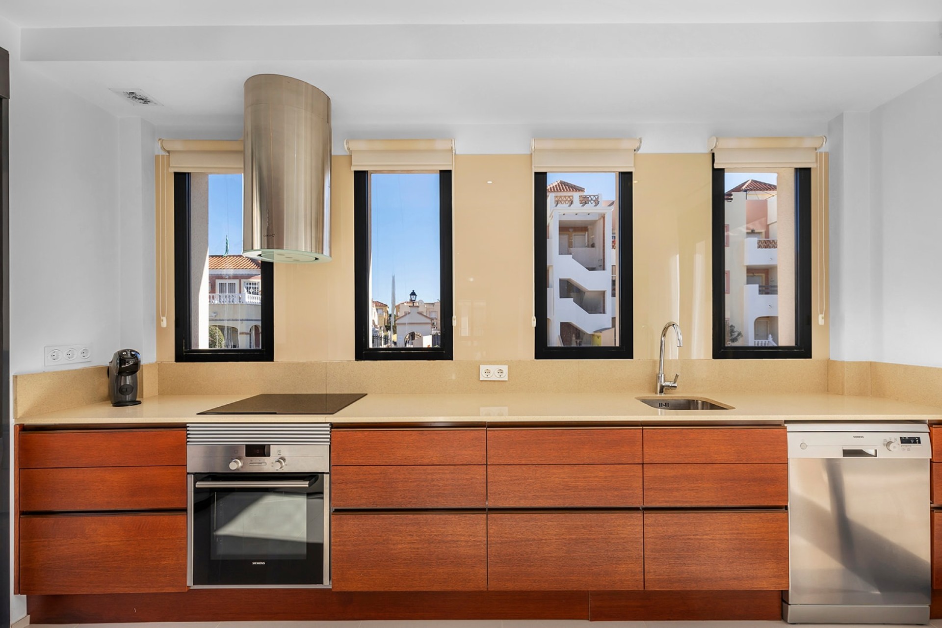 Resale - Detached Villa -
Orihuela Costa - La Zenia