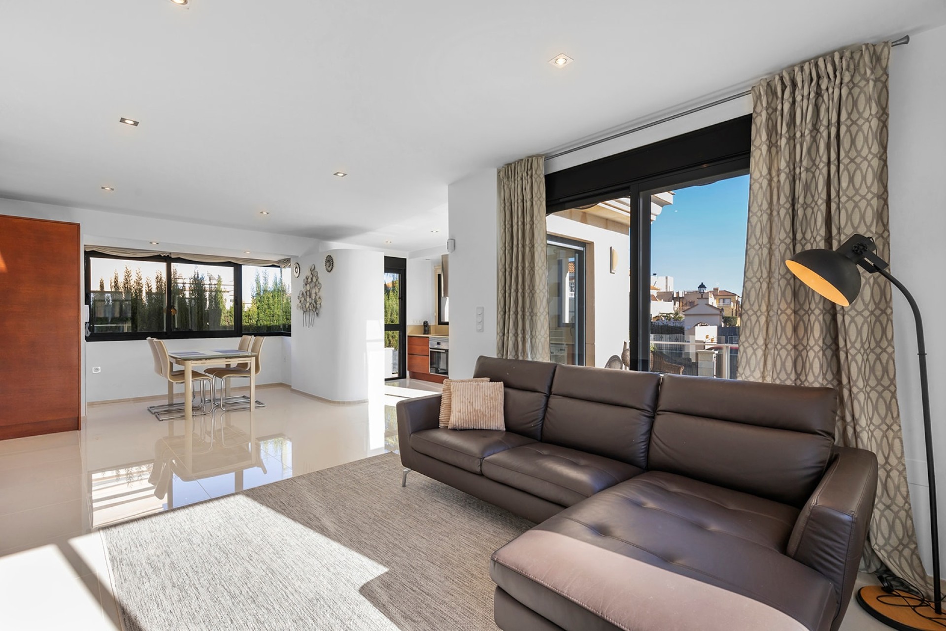 Resale - Detached Villa -
Orihuela Costa - La Zenia
