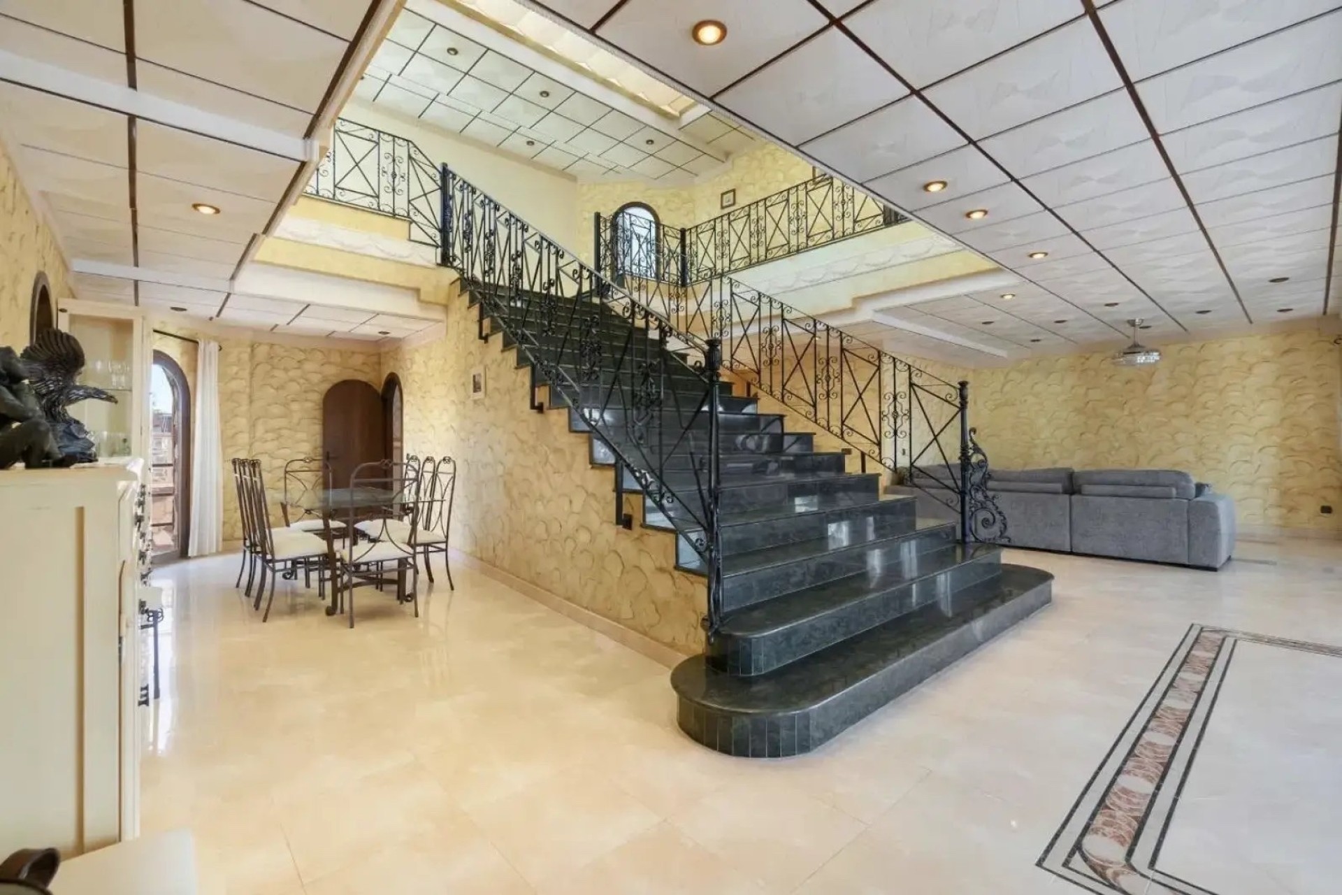 Resale - Detached Villa -
Orihuela Costa - La Zenia