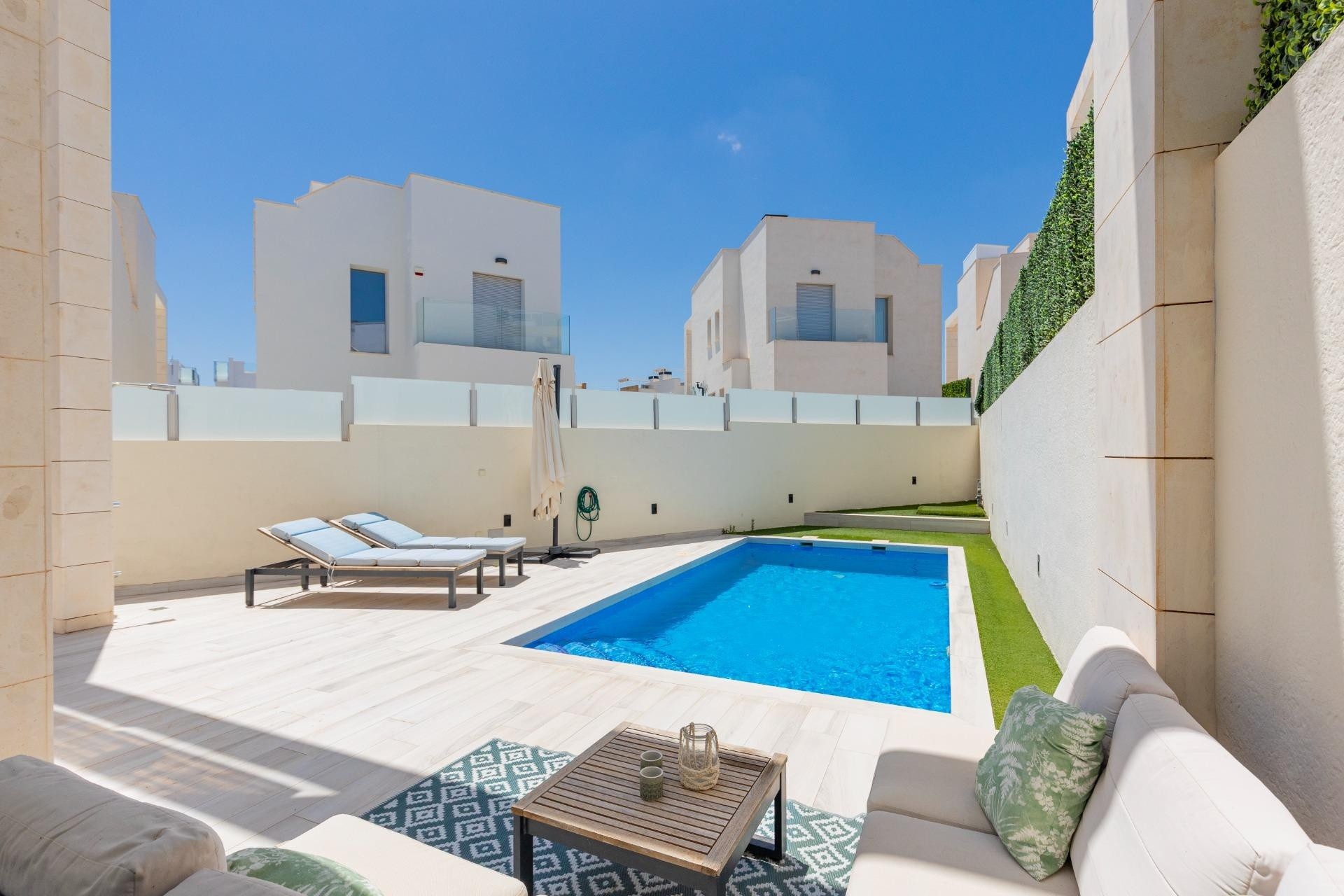 Resale - Detached Villa -
Orihuela Costa - Lomas de Cabo Roig