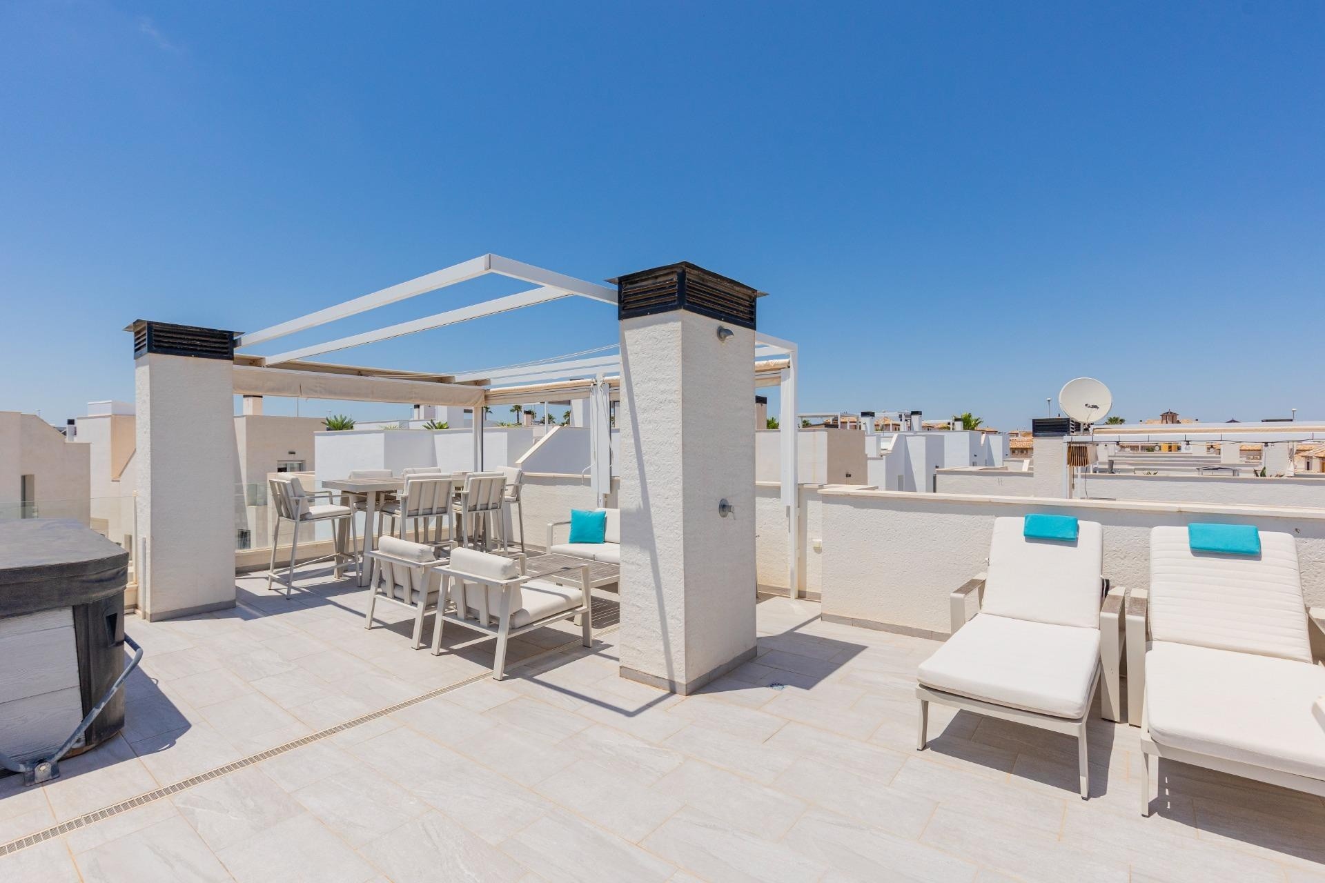 Resale - Detached Villa -
Orihuela Costa - Lomas de Cabo Roig