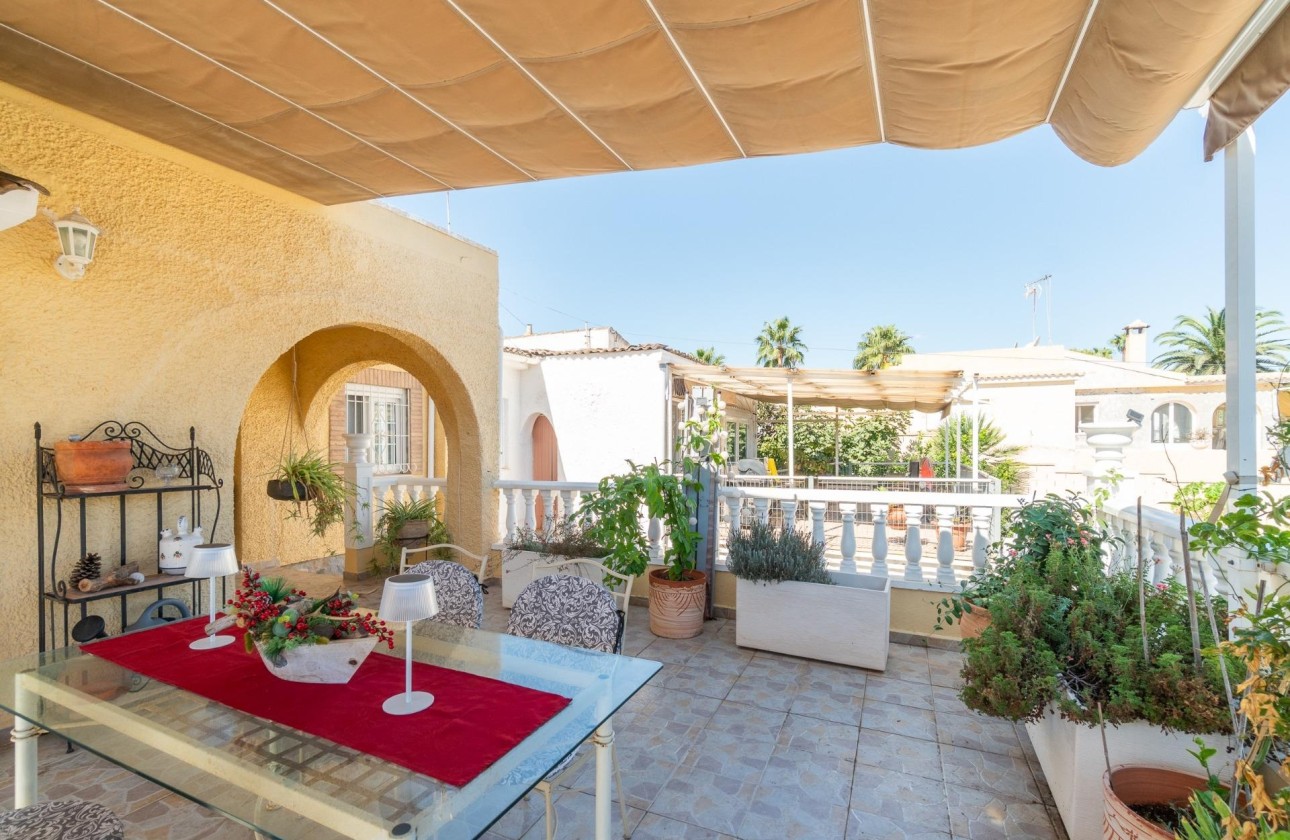 Resale - Detached Villa -
Orihuela Costa - Los Balcones