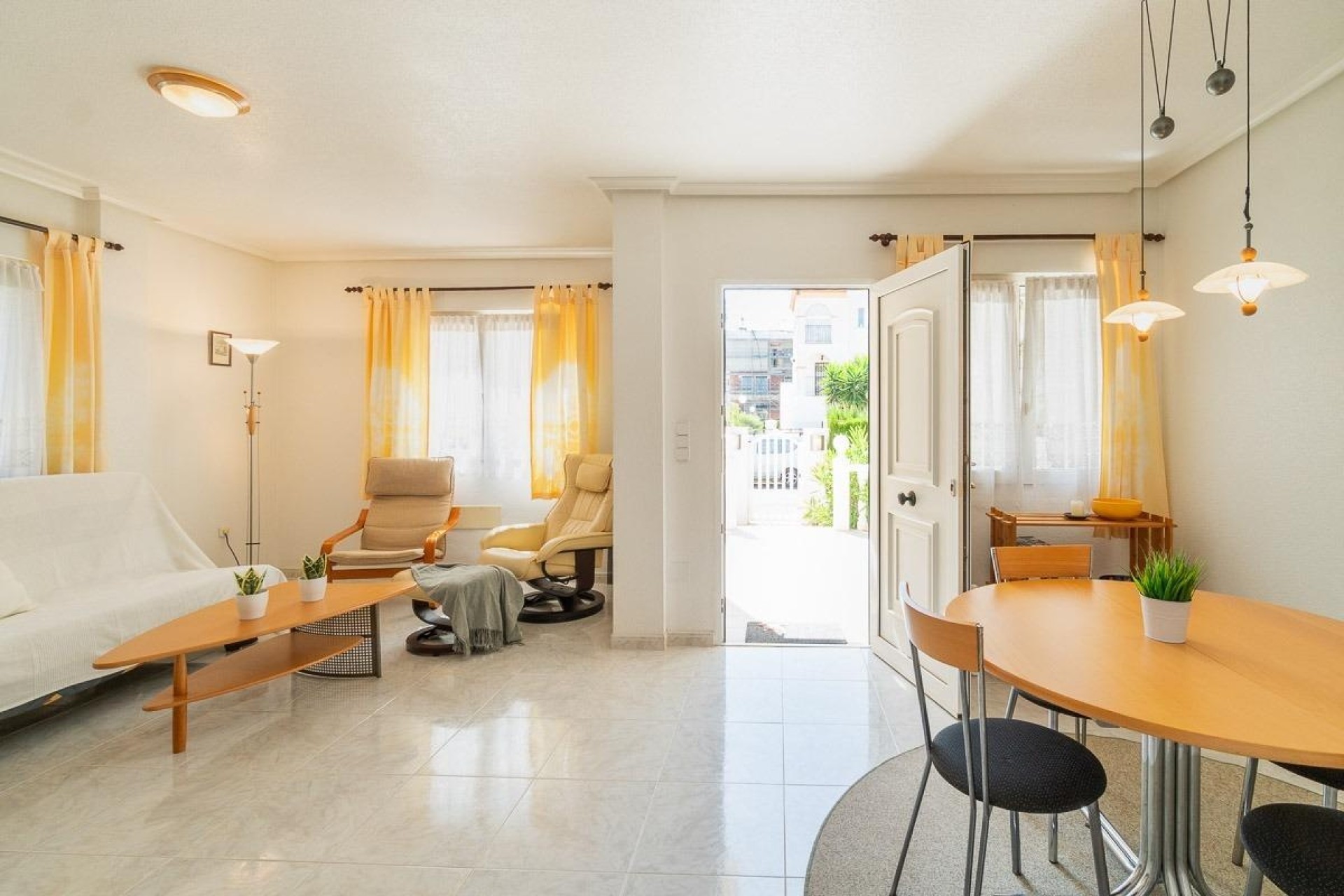 Resale - Detached Villa -
Orihuela Costa - Playa Flamenca