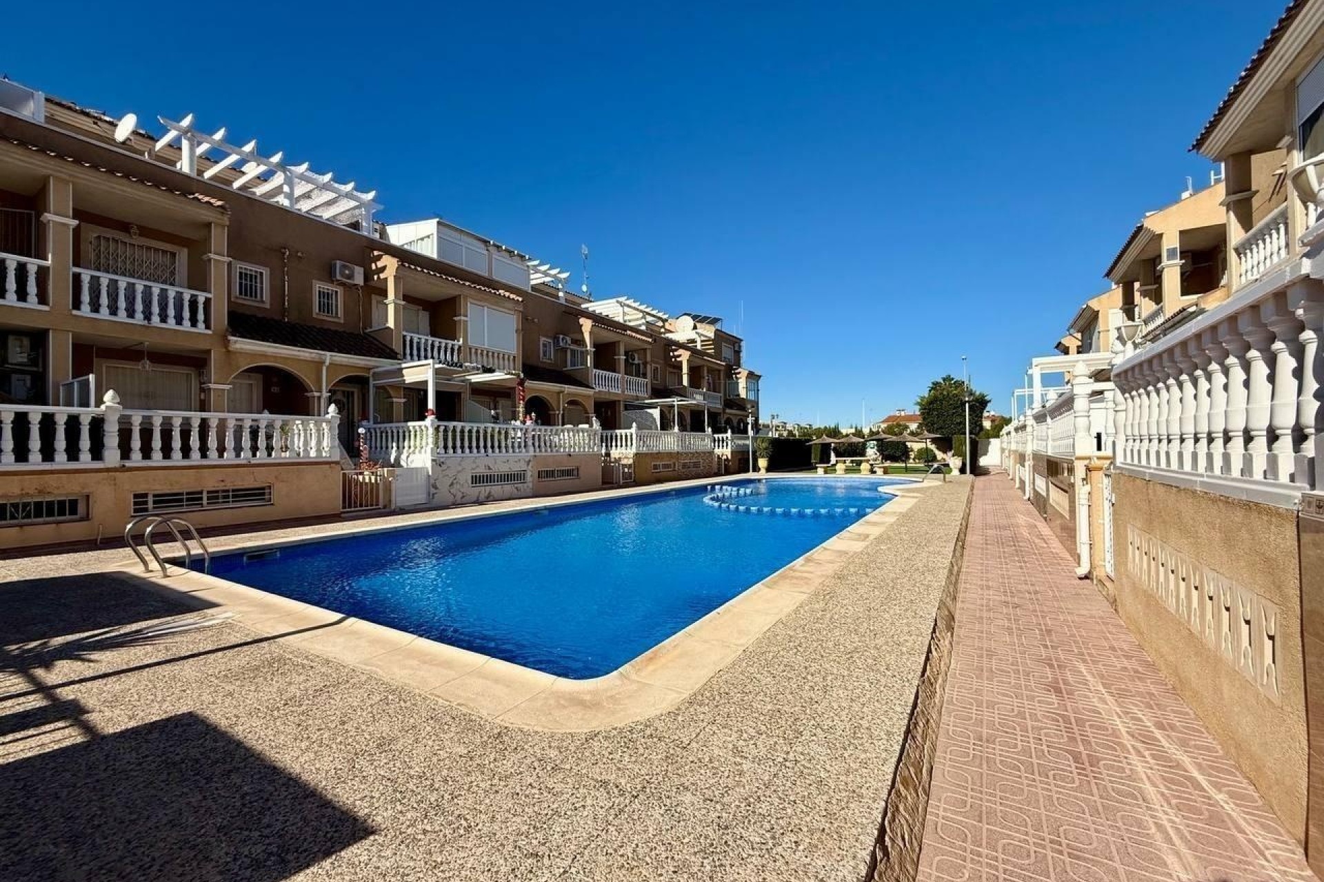 Resale - Detached Villa -
Orihuela Costa - Playa Flamenca