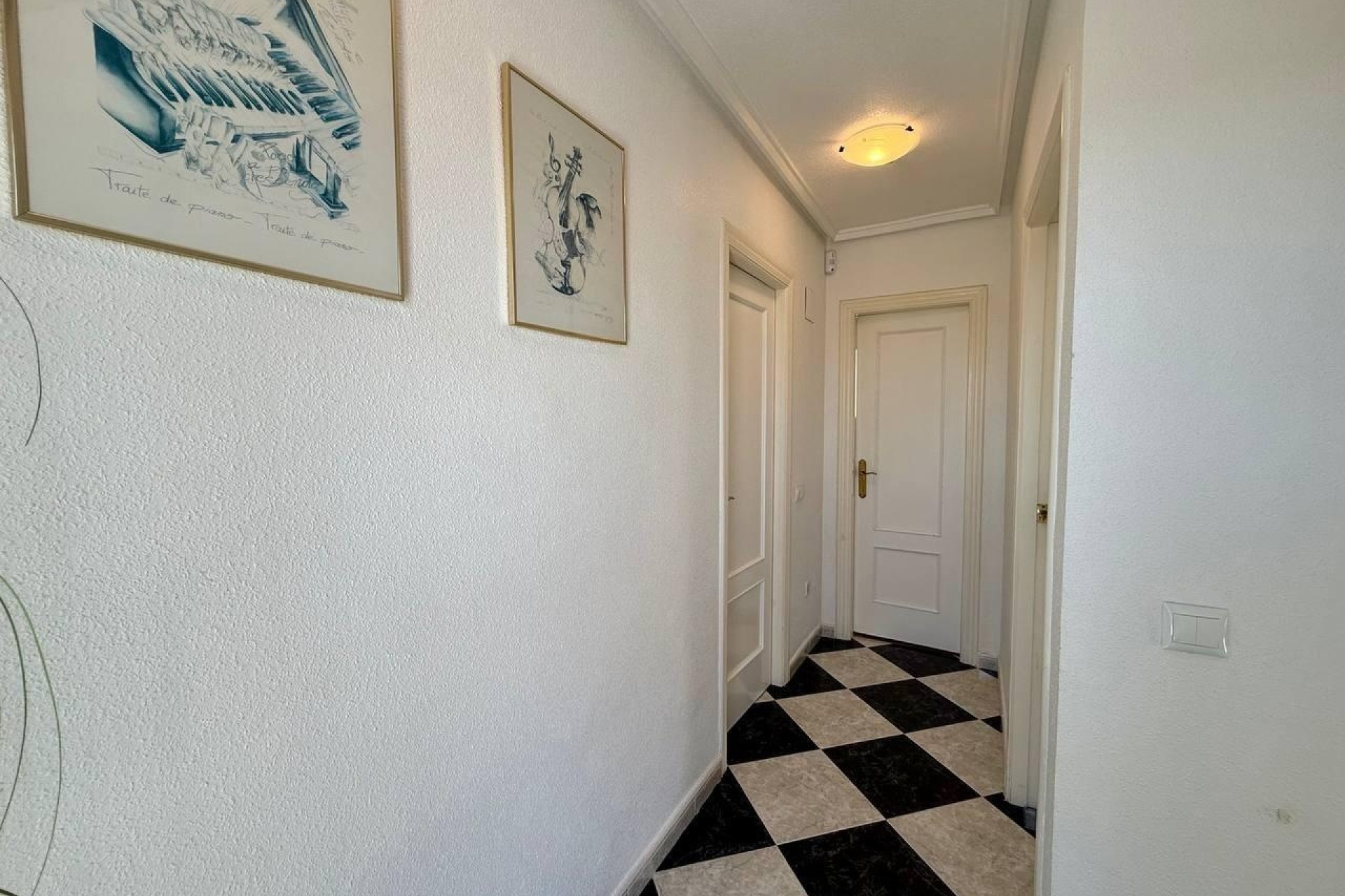Resale - Detached Villa -
Orihuela Costa - Playa Flamenca