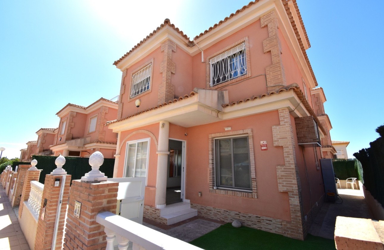Resale - Detached Villa -
Orihuela Costa - Playa Flamenca