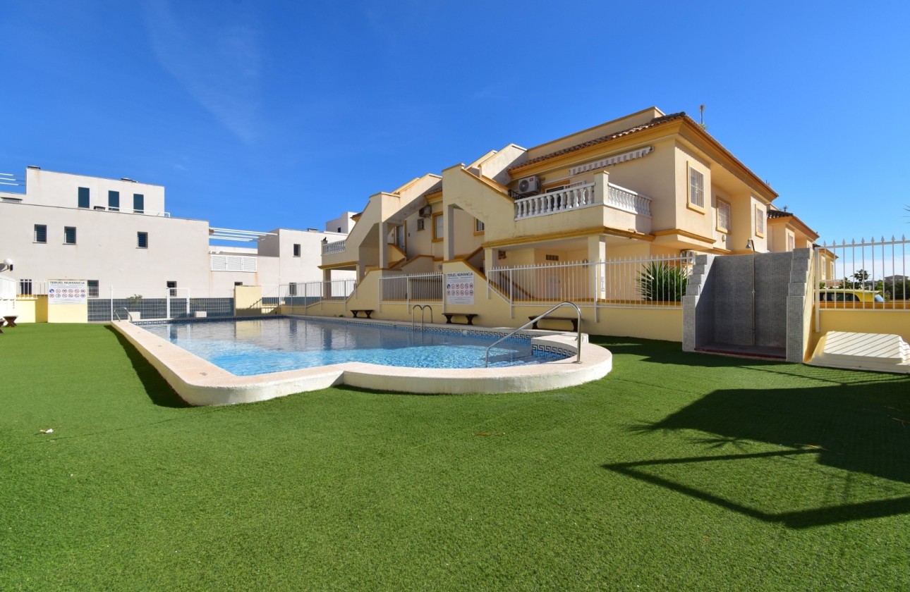 Resale - Detached Villa -
Orihuela Costa - Playa Flamenca