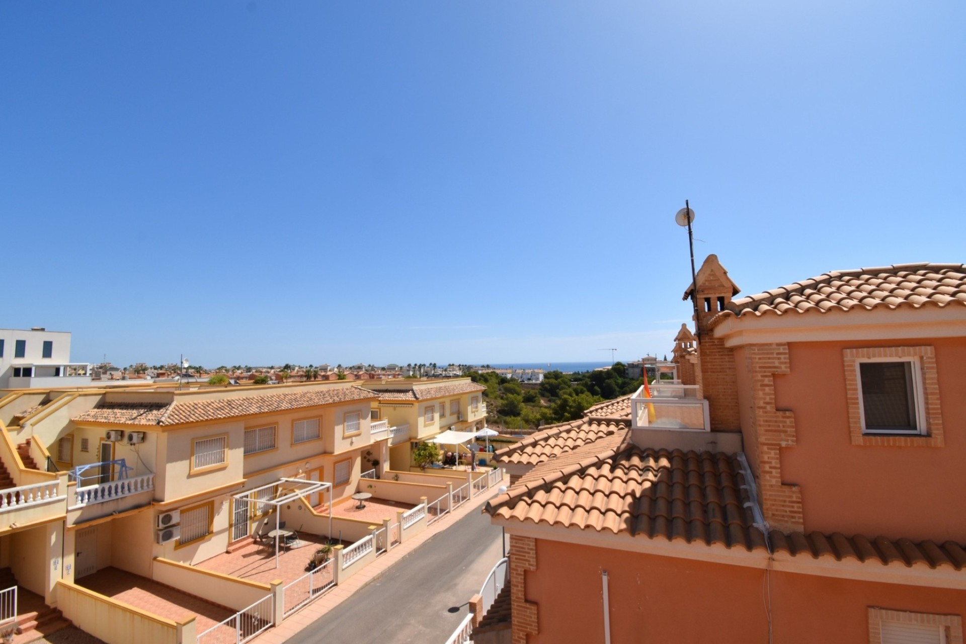 Resale - Detached Villa -
Orihuela Costa - Playa Flamenca
