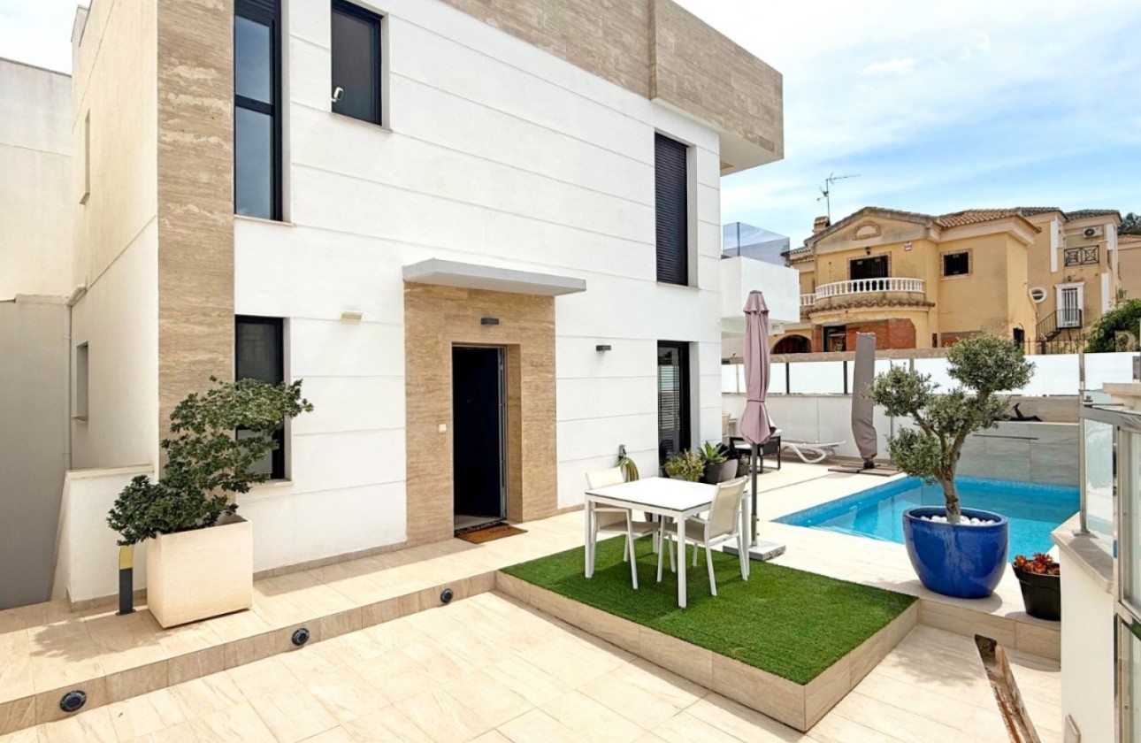 Resale - Detached Villa -
Orihuela Costa - Villamartín