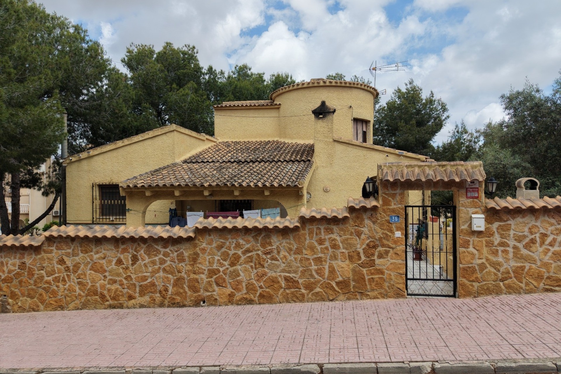 Resale - Detached Villa -
Orihuela Costa - Villamartin