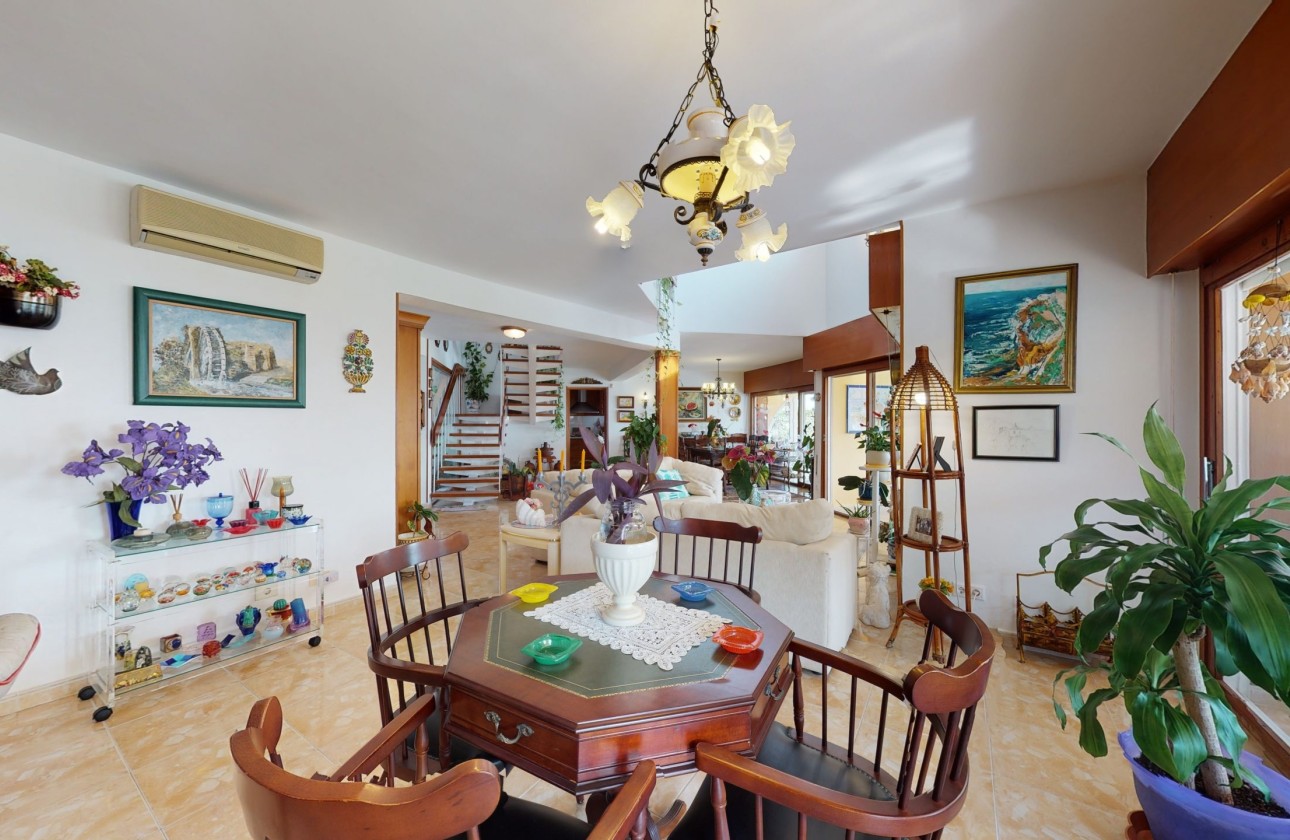 Resale - Detached Villa -
Orihuela Costa