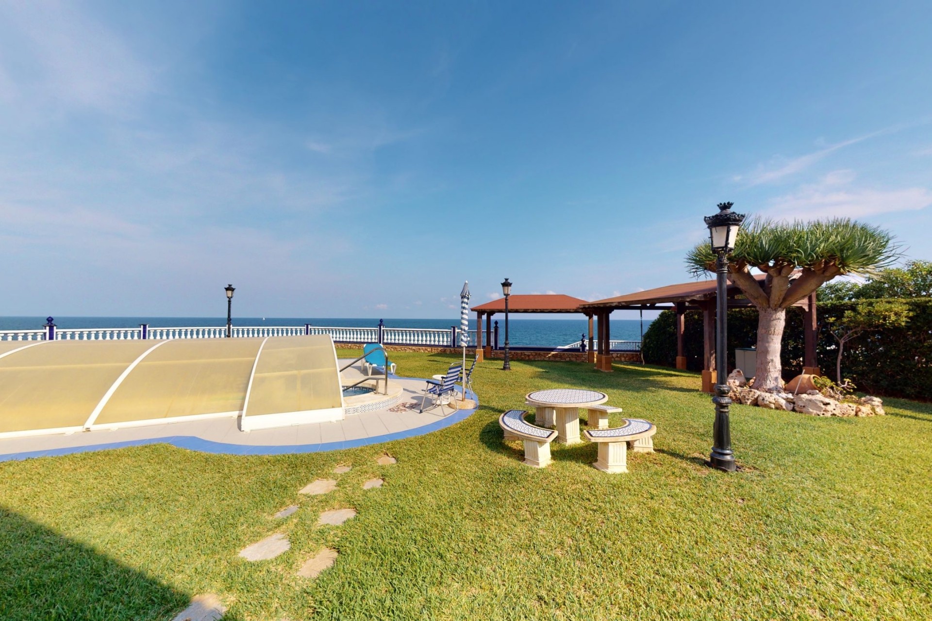 Resale - Detached Villa -
Orihuela Costa