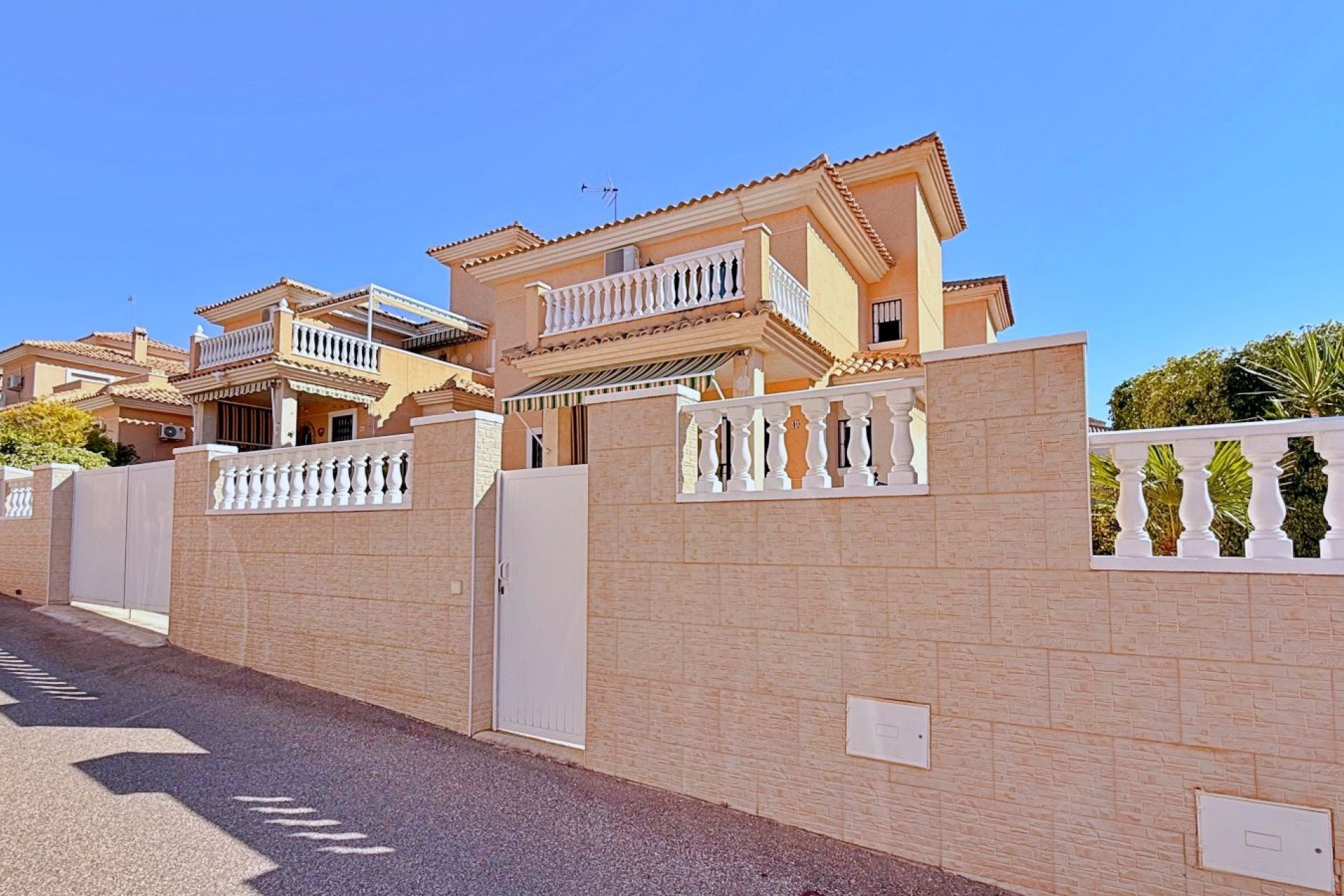 Resale - Detached Villa -
Orihuela - Orihuela Costa
