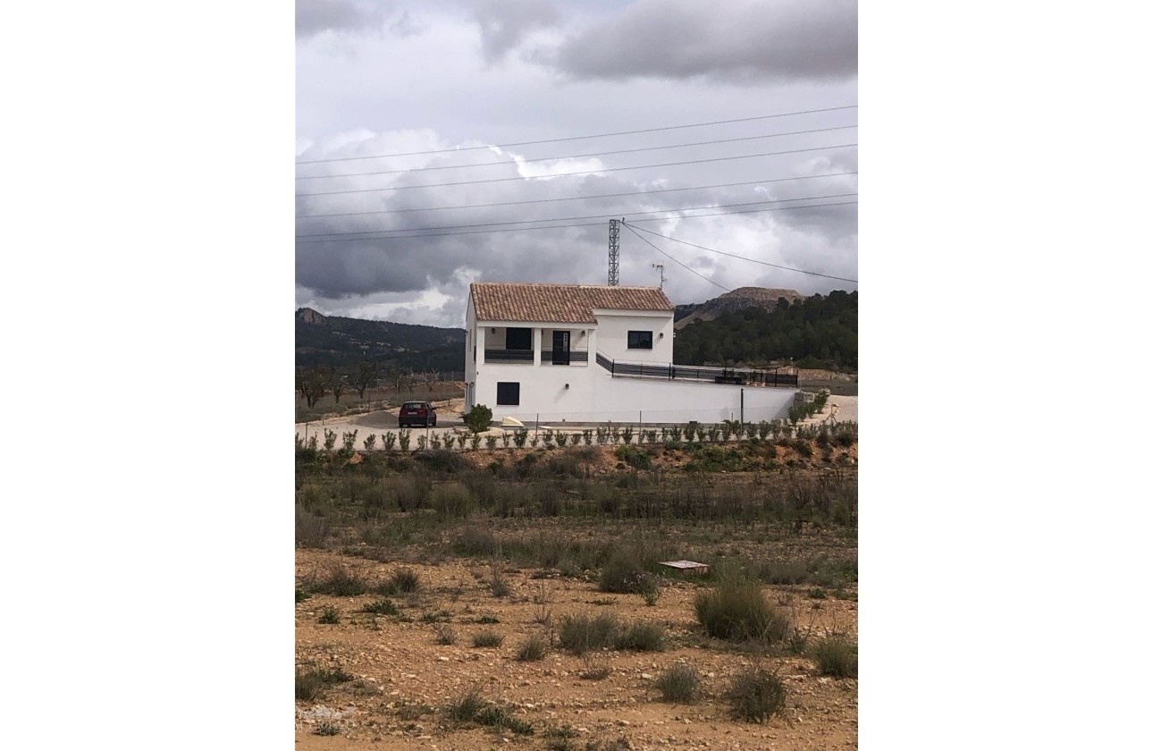 Resale - Detached Villa -
Pinoso - Pinoso Alicante