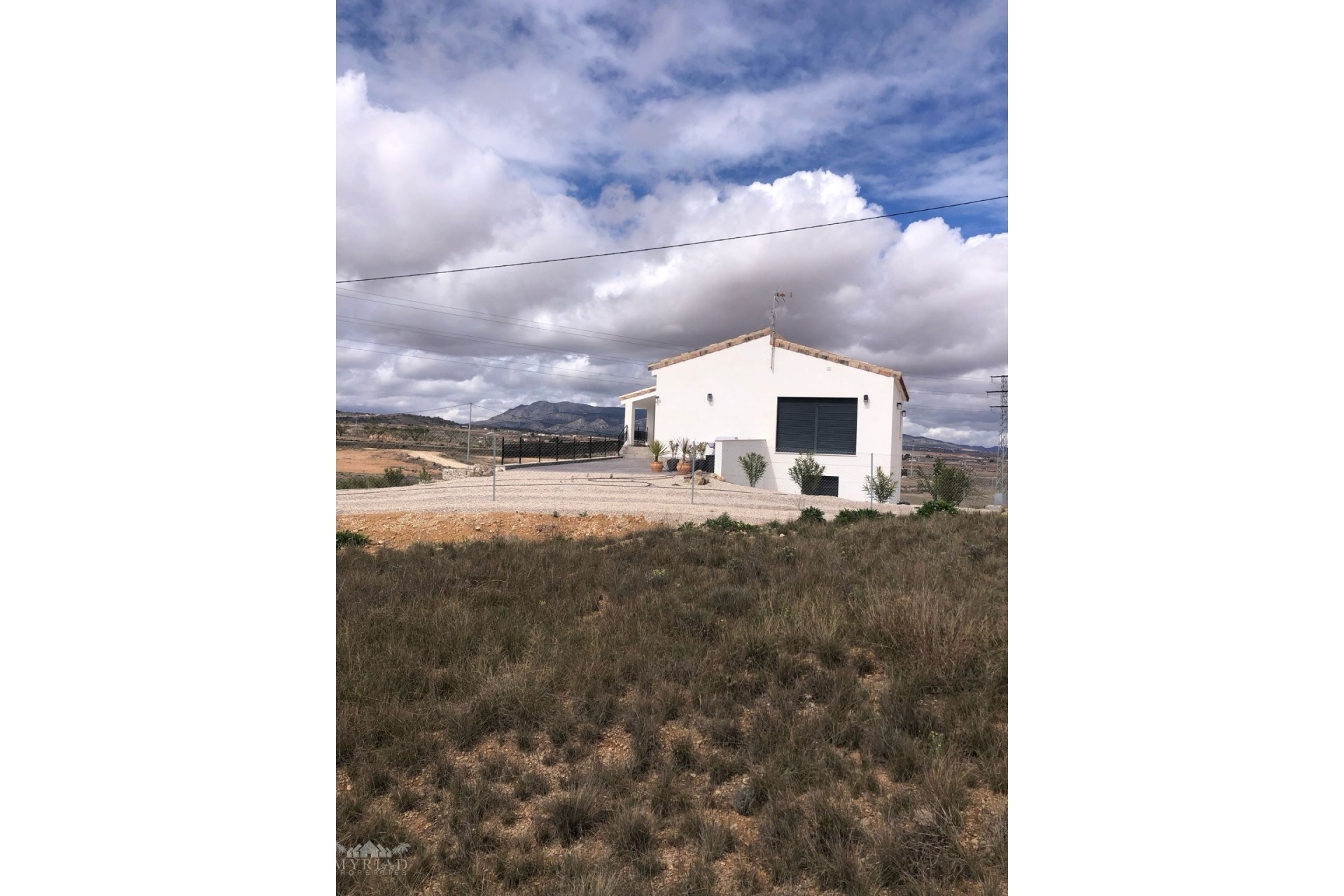 Resale - Detached Villa -
Pinoso - Pinoso Alicante