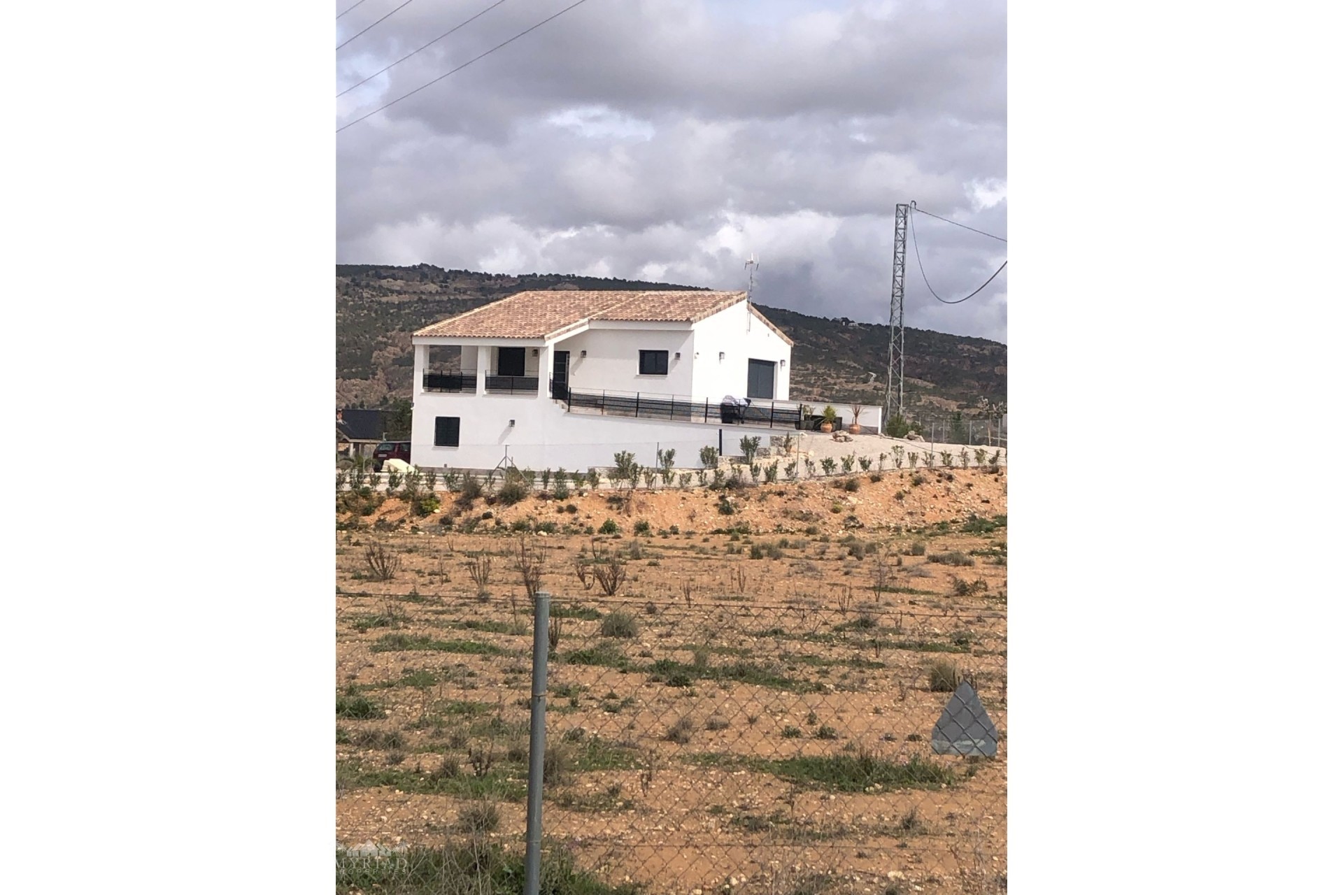 Resale - Detached Villa -
Pinoso - Pinoso Alicante