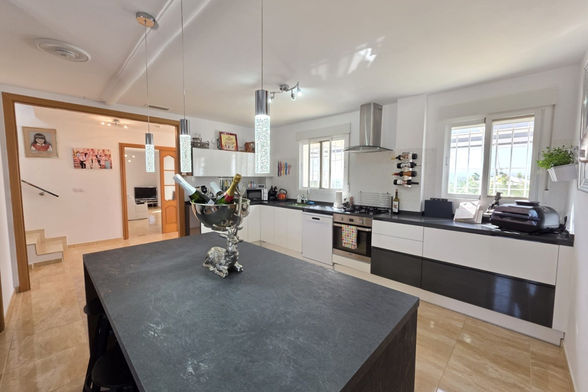 Resale - Detached Villa -
Pinoso