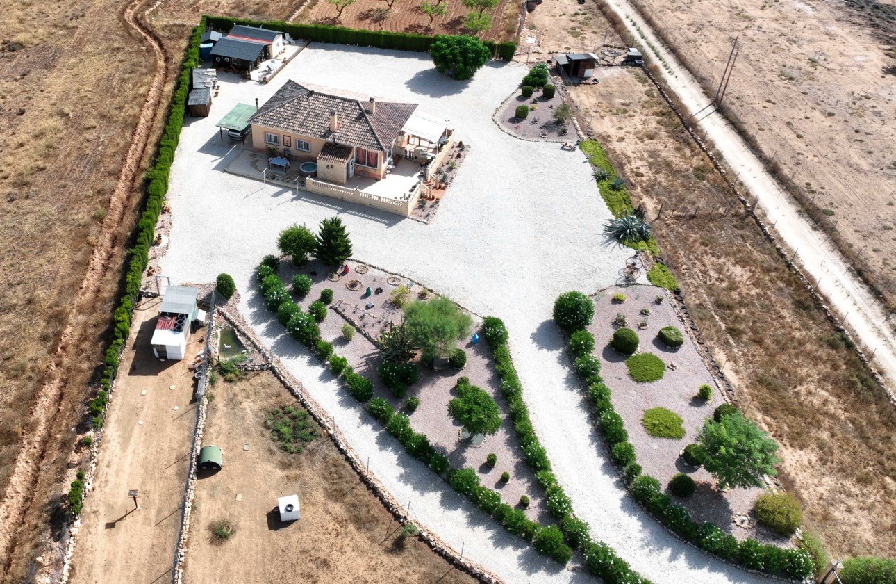 Resale - Detached Villa -
Pinoso