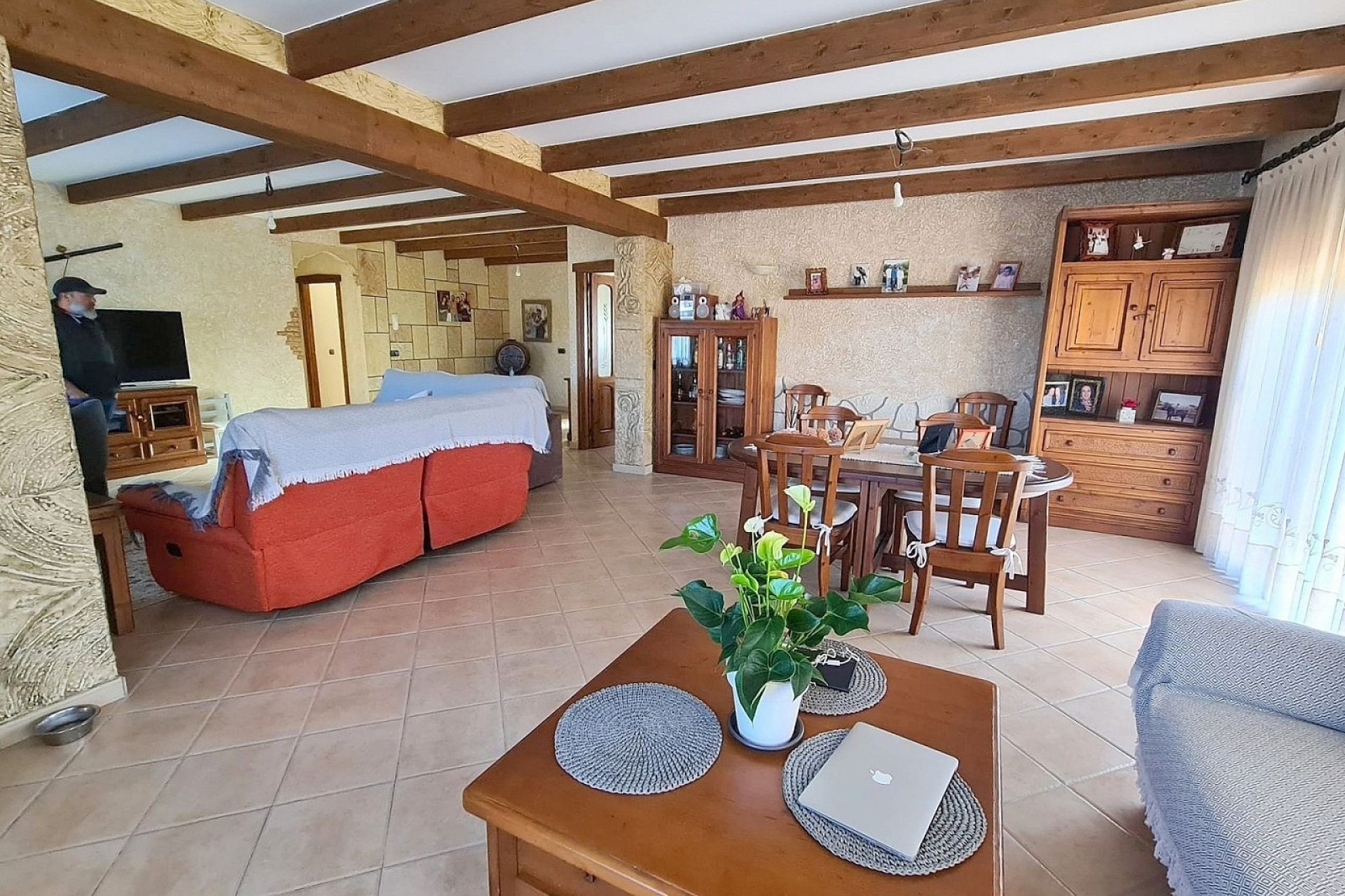 Resale - Detached Villa -
Pinoso