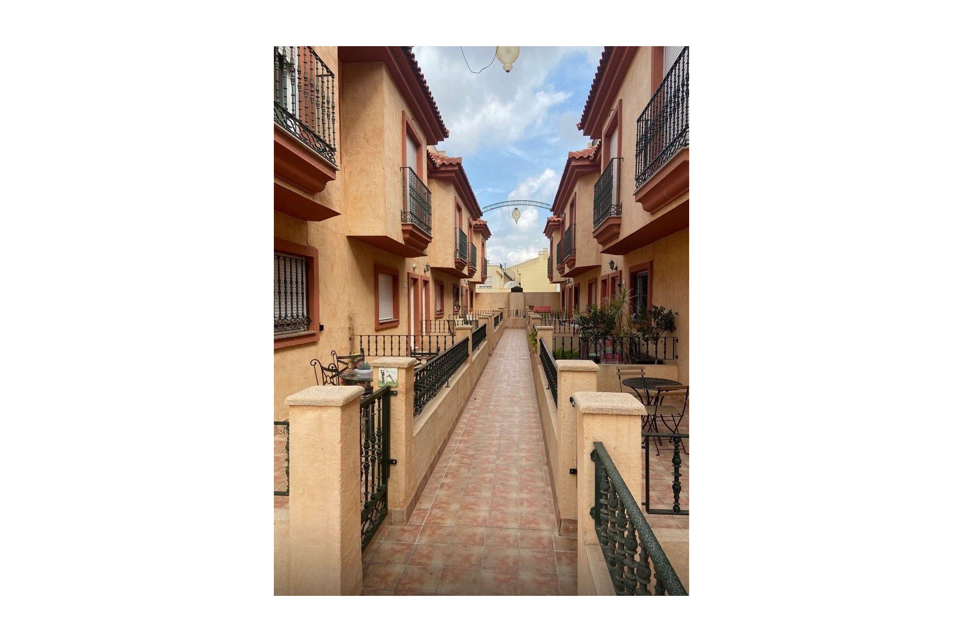 Resale - Detached Villa -
Redován - PUEBLO