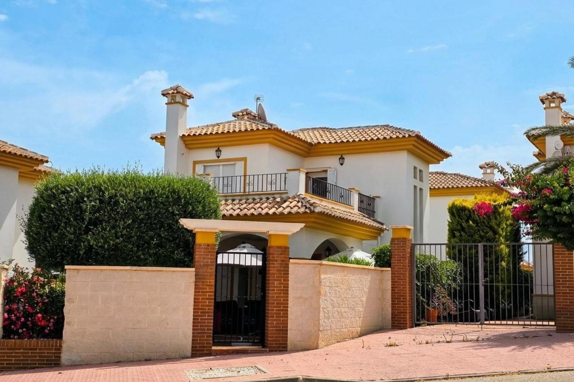 Resale - Detached Villa -
Rojales - Pueblo Lucero