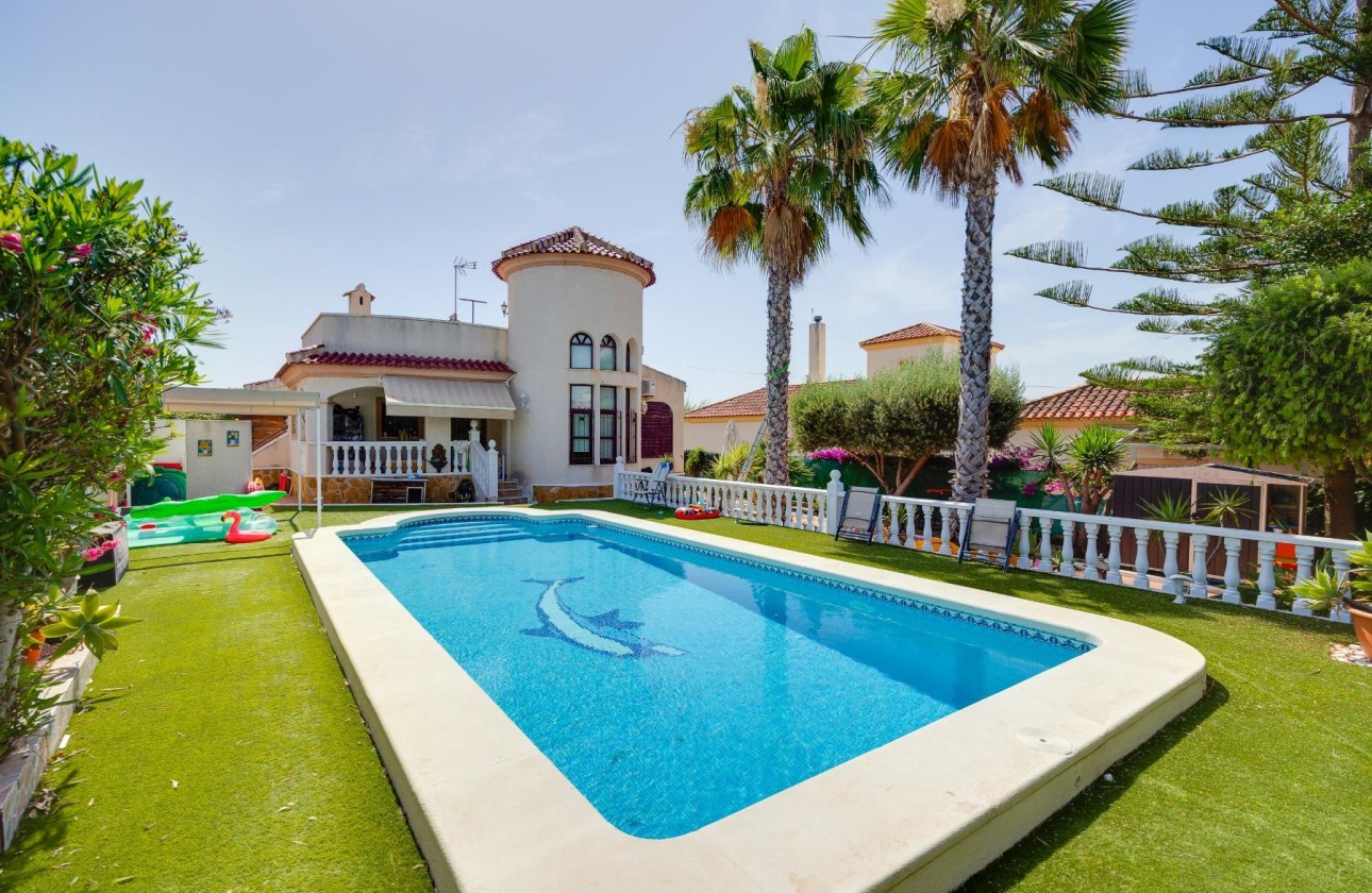 Resale - Detached Villa -
San Fulgencio - La Marina